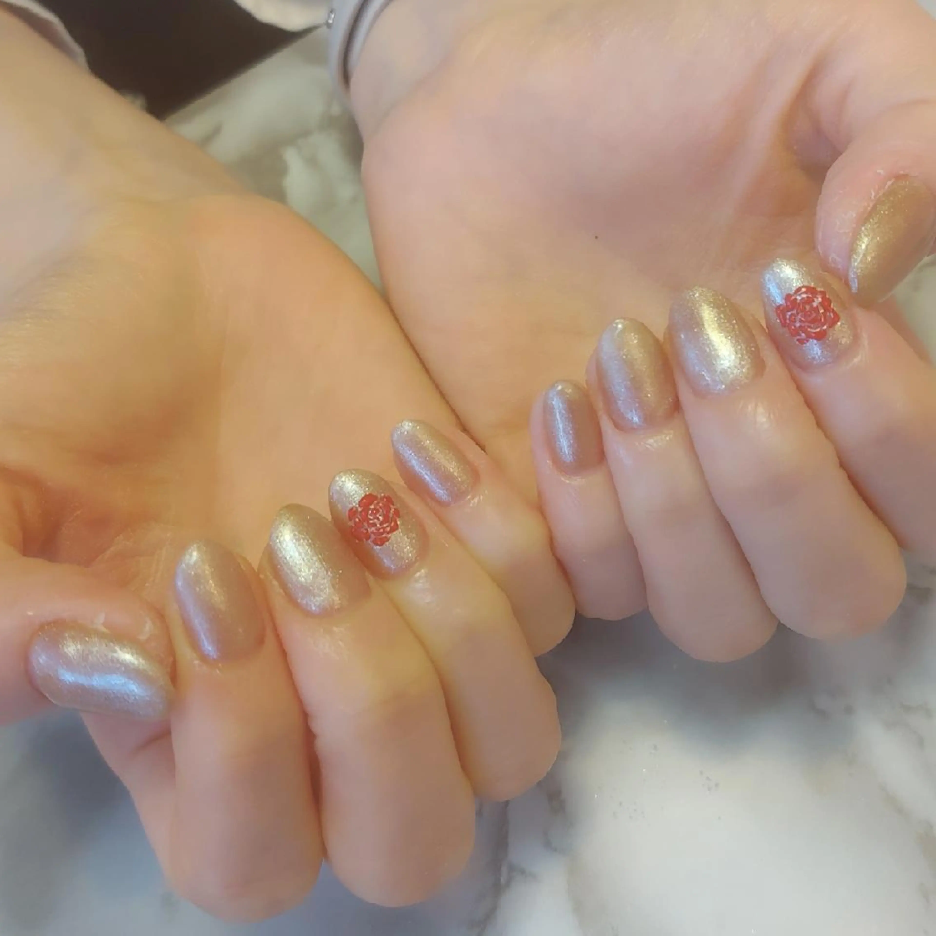 ネイル ジェヌインネイル 河内のネイルデザイン