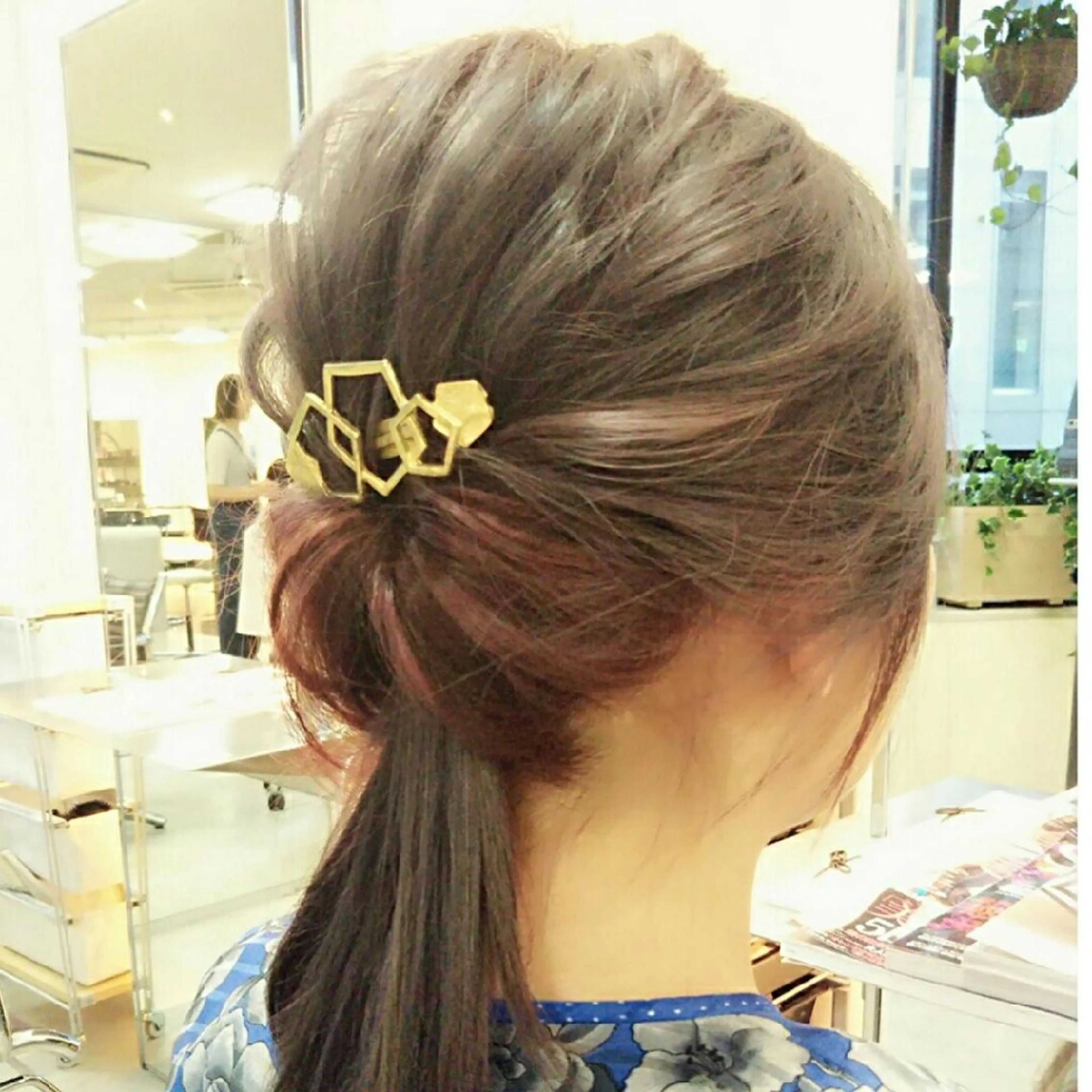 カラー ヘアアレンジ 艶髪サラサラカラー 🌈前原健吾のヘアスタイル