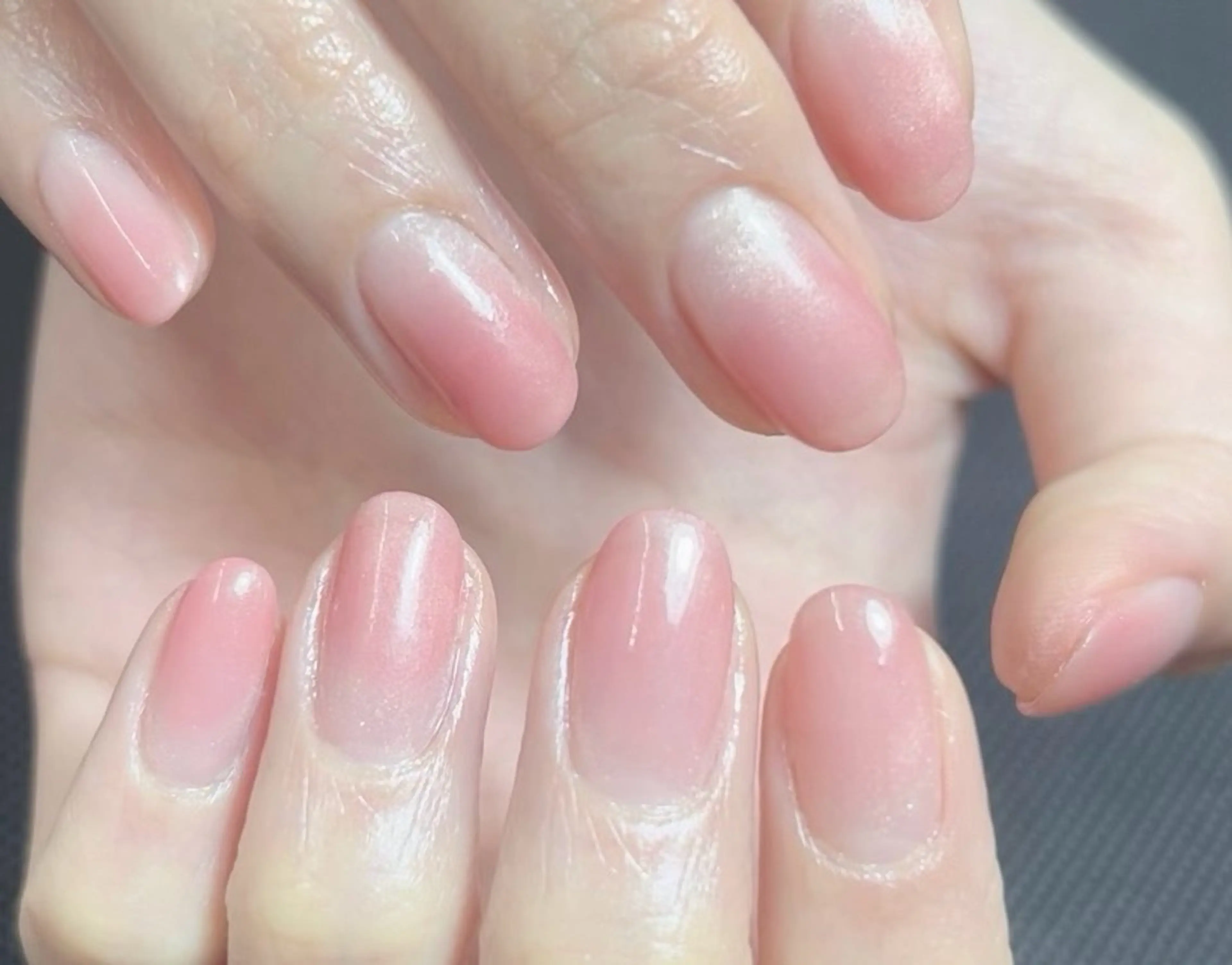 ネイル Emiネイルサロン＆スクール所属・Yui ゆいのネイルデザイン