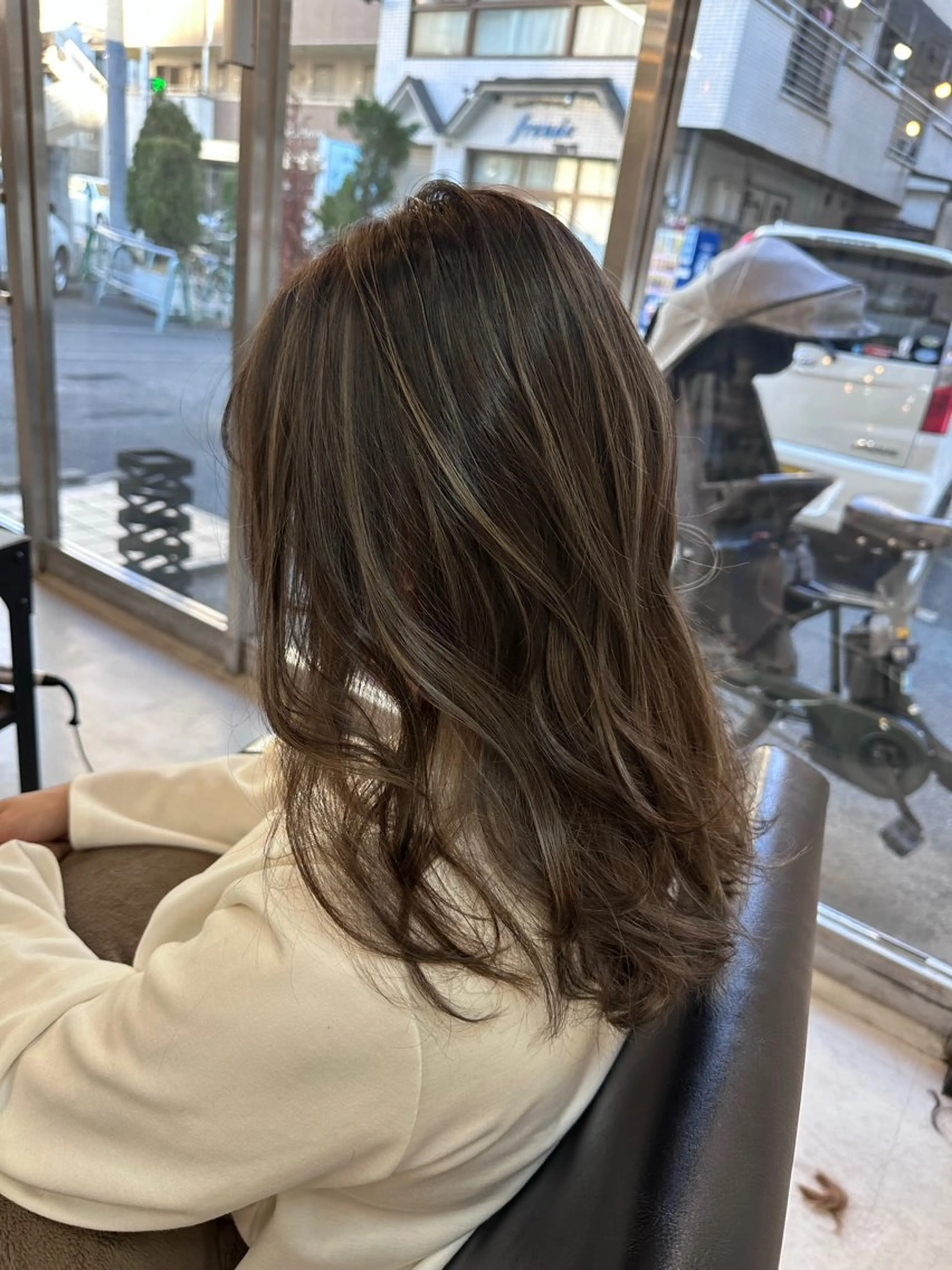 ミディアム カラー 立川、北口.ans 黒木 和大のヘアスタイル