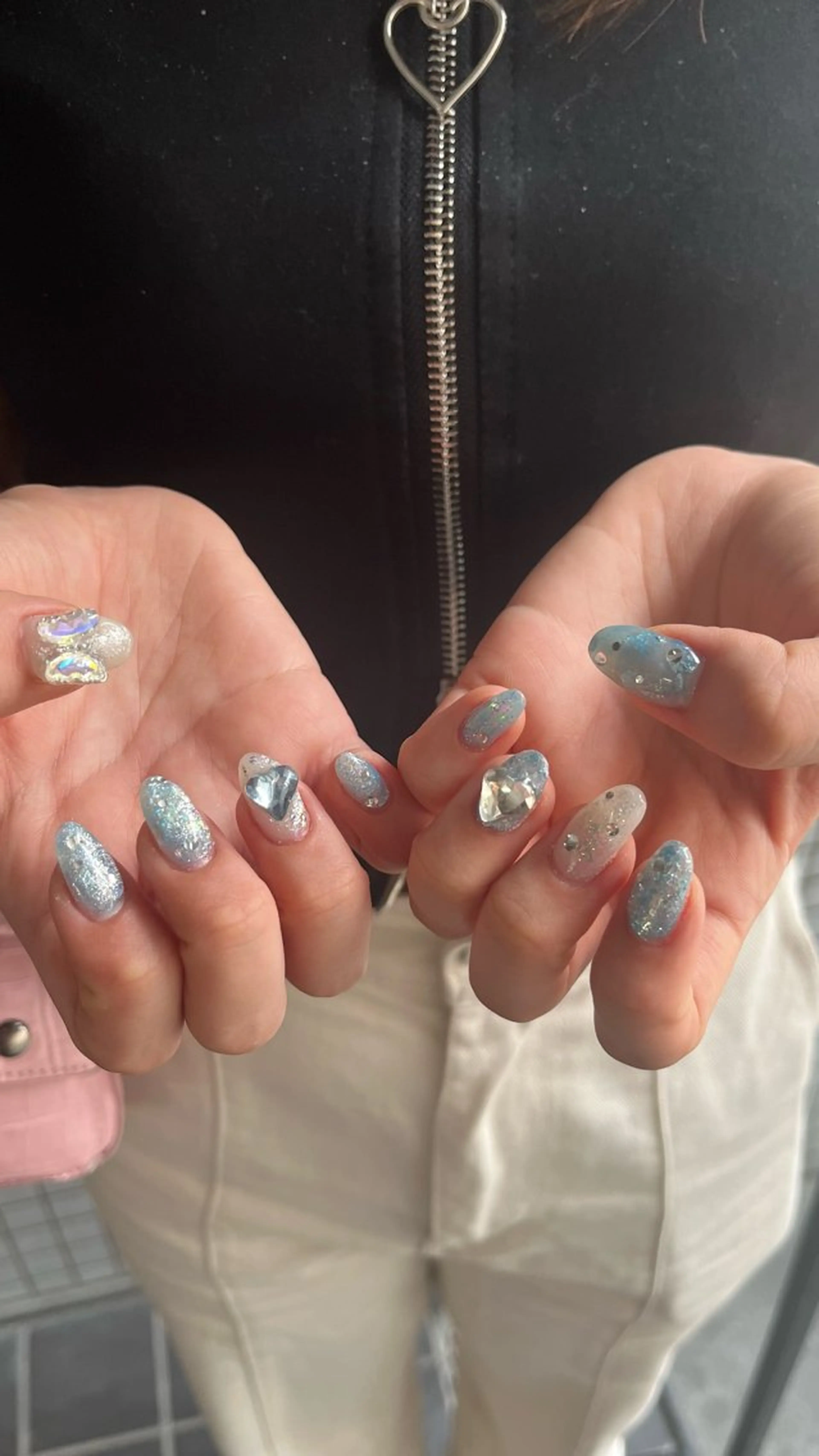 ネイル ハンドネイル フットネイル 小川 柚香のネイルデザイン