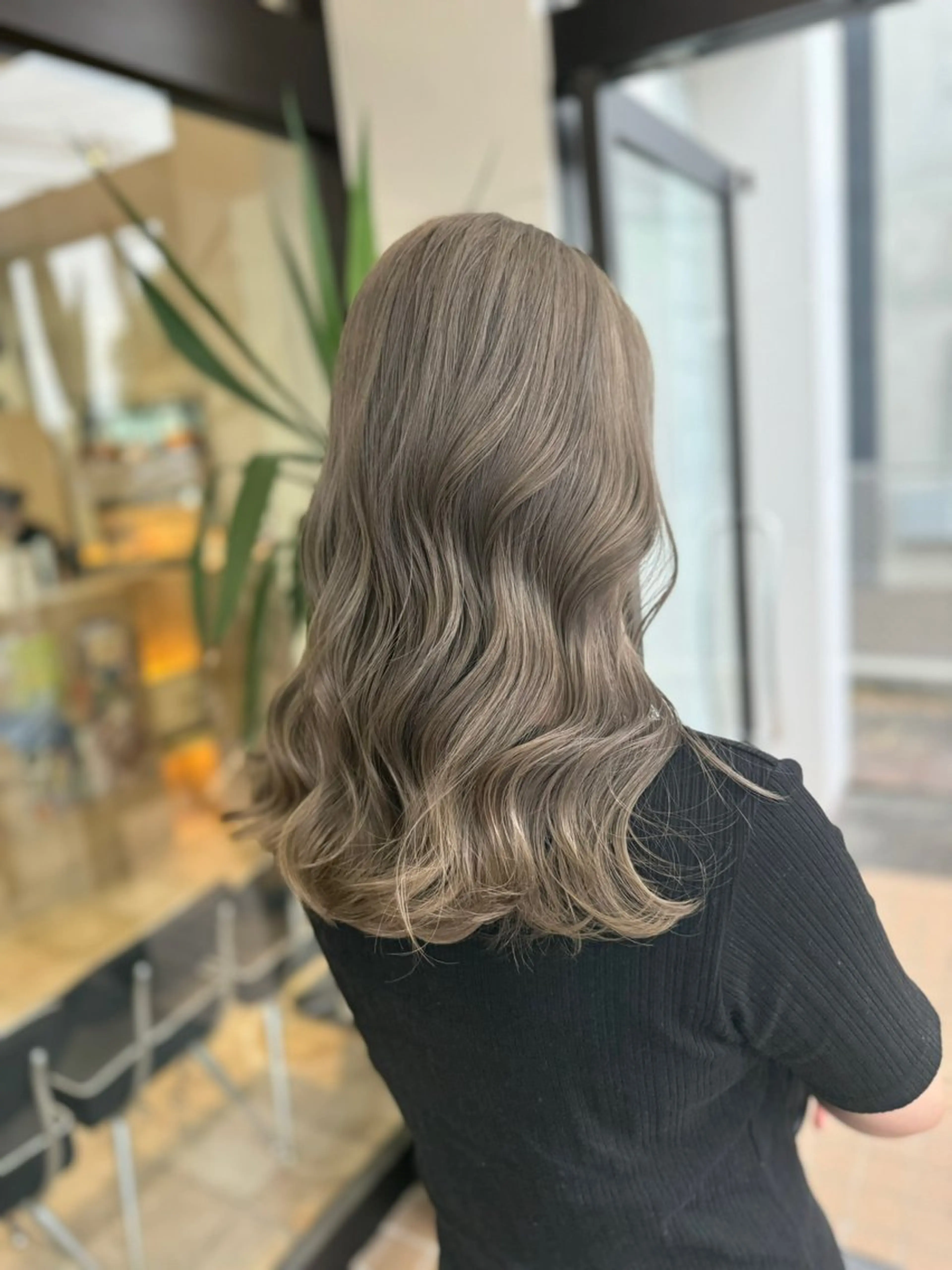 セミロング ヘアカラー トリートメント 🇰🇷韓国風顔周り NANAMI🇰🇷のヘアスタイル