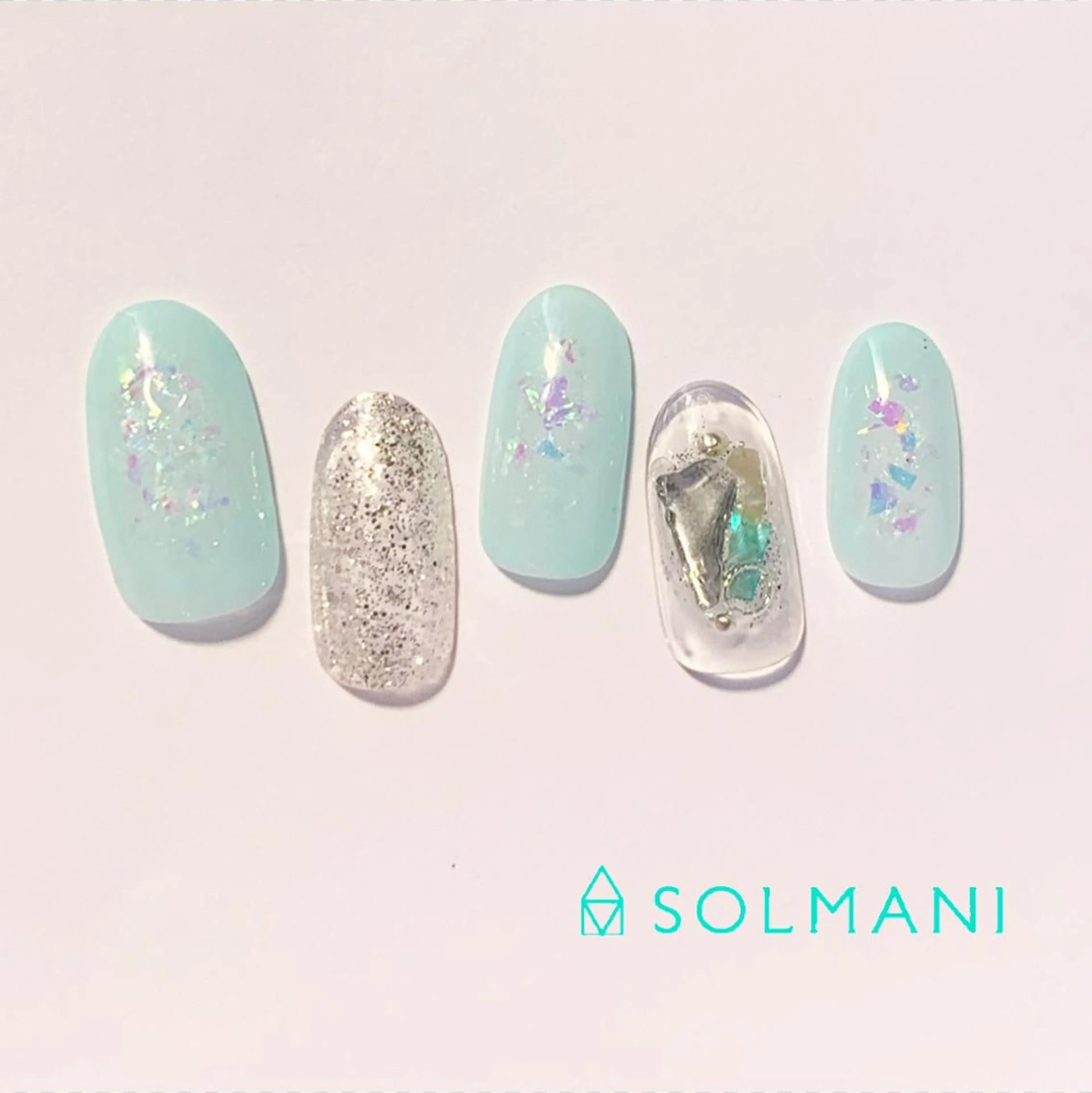 ネイル ニュアンスネイル SOLMANI 予約担当のネイルデザイン