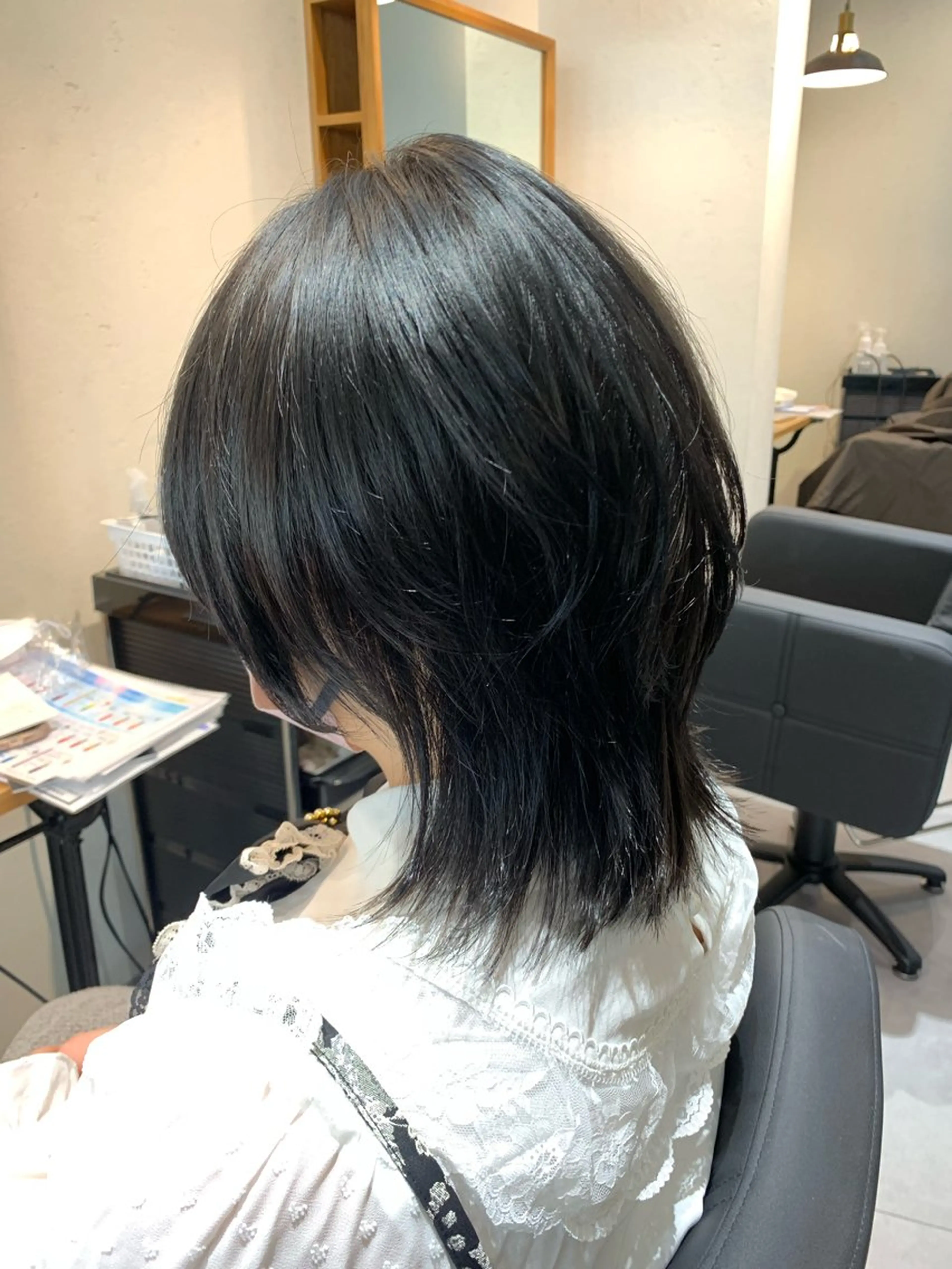 ミディアム レイヤーカット ウルフカット ウルフレイヤー Dears 香芝店所属・関 優希のヘアスタイル