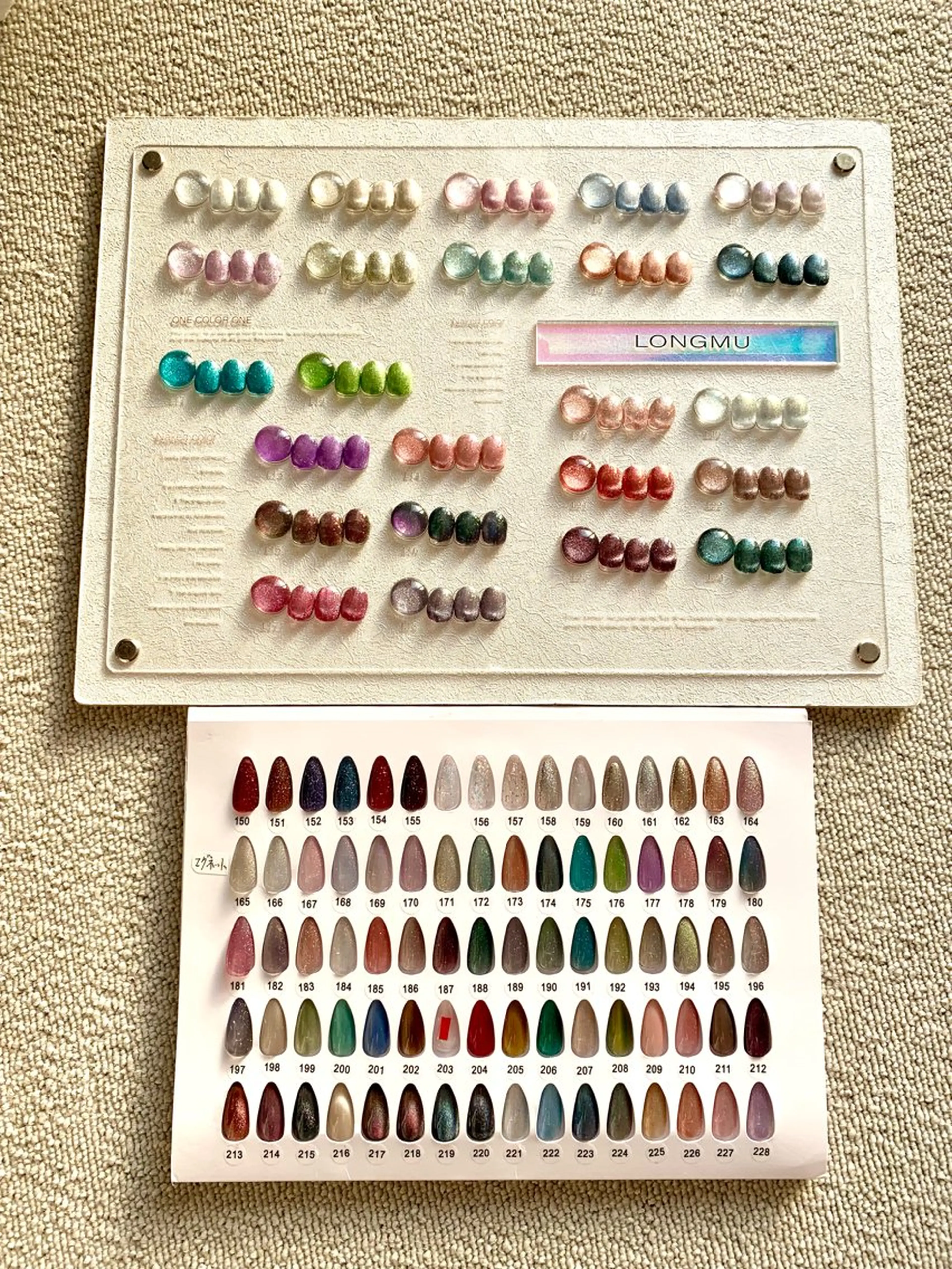 ネイル マグネットネイル ハンドネイル エクラNailサロン ミオのネイルデザイン