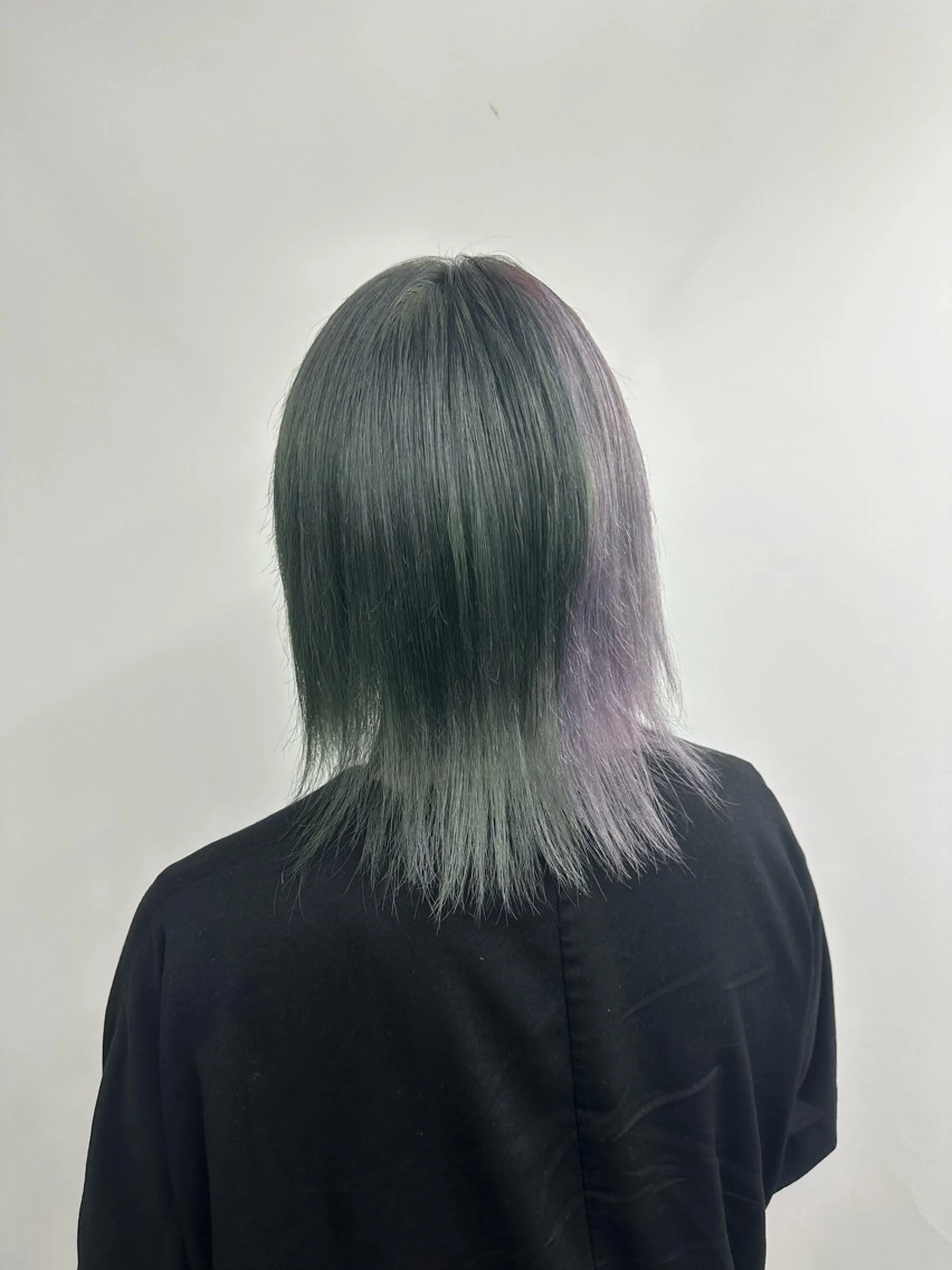 ミディアム ヘアカラー 韓国ヘア×ハイトーン AYA💫のヘアスタイル