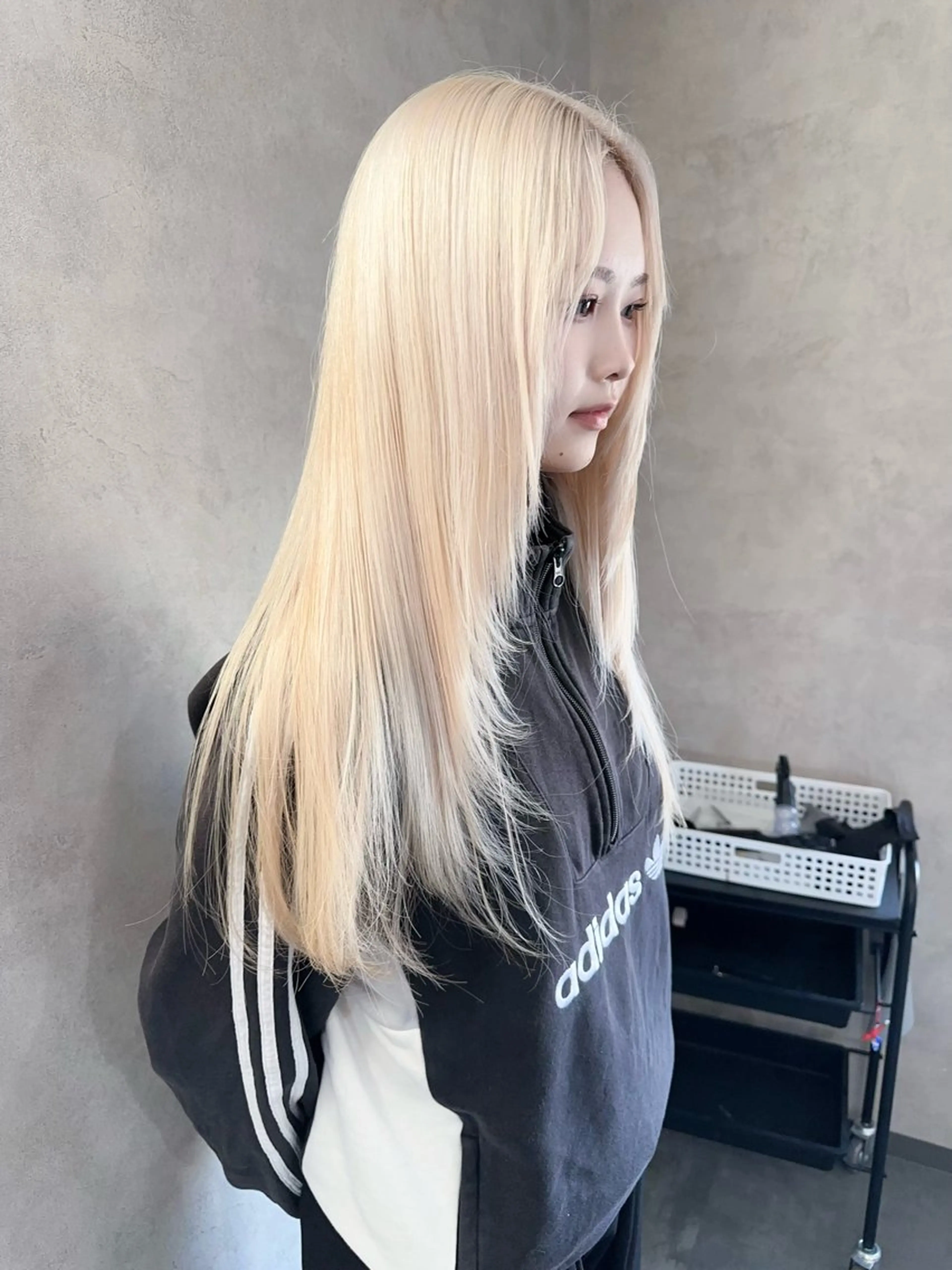 ロング カラー ヘアアレンジ ブロンド カット ヘアカラー JILL by charme所属・小山/透明感カラー/ レイヤー/中茎涼太のヘアスタイル