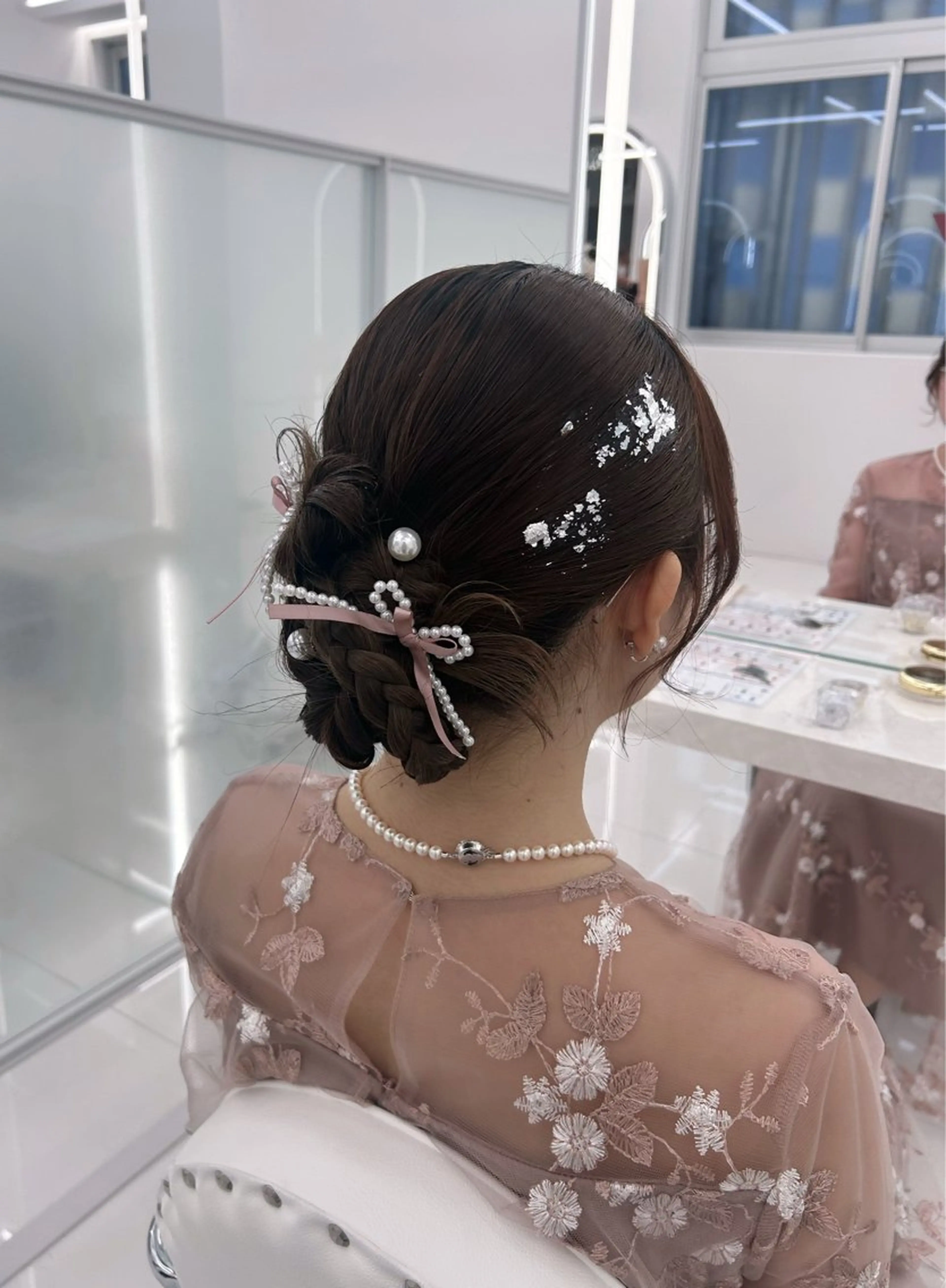 ヘアアレンジ ヘアセット 前髪/顔周り/透明感 艶カラーとどさんのヘアスタイル