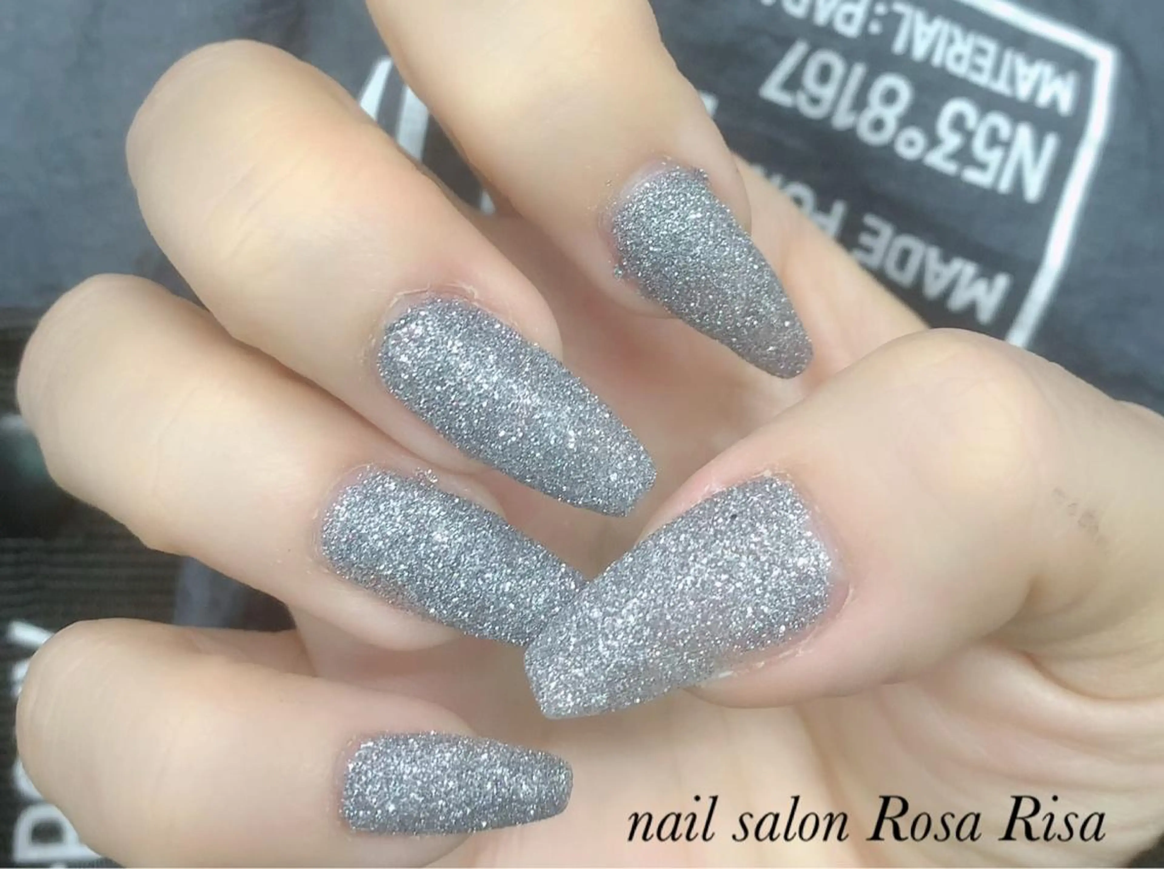 セミロング ネイル フラッシュネイル ネイルスタジオ シェイクユアハンズのネイルデザイン