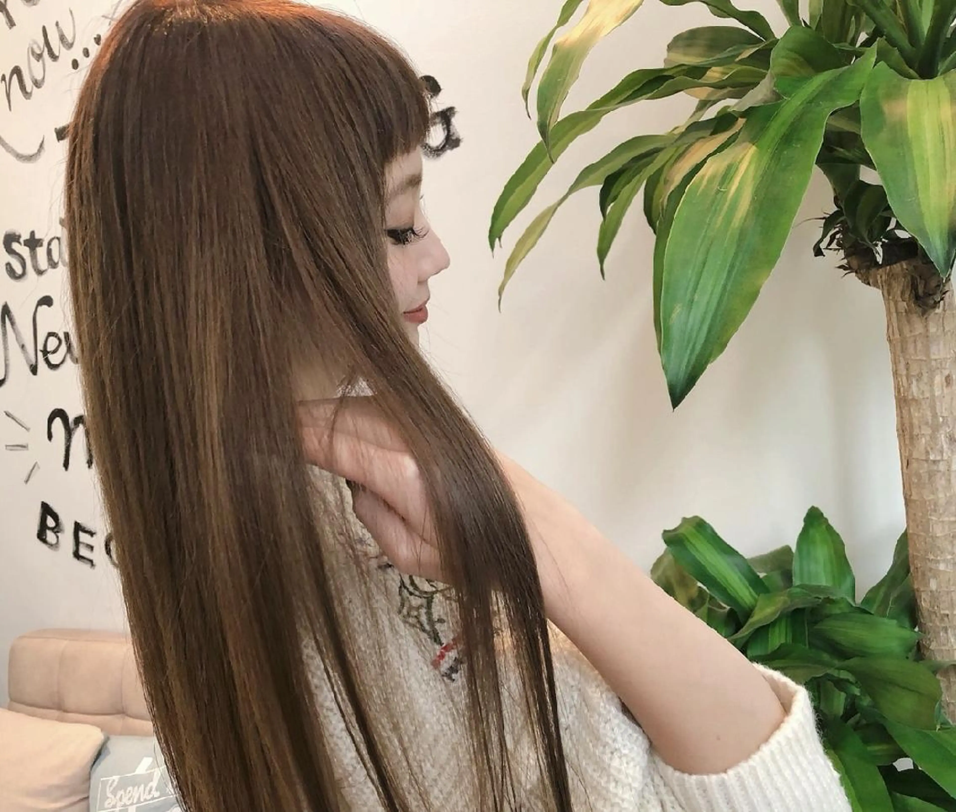 ロング カラー ベージュカラー ショコラベージュ 透明感カラー ハイライトカラー ハイライト Luana 矢場町のヘアスタイル