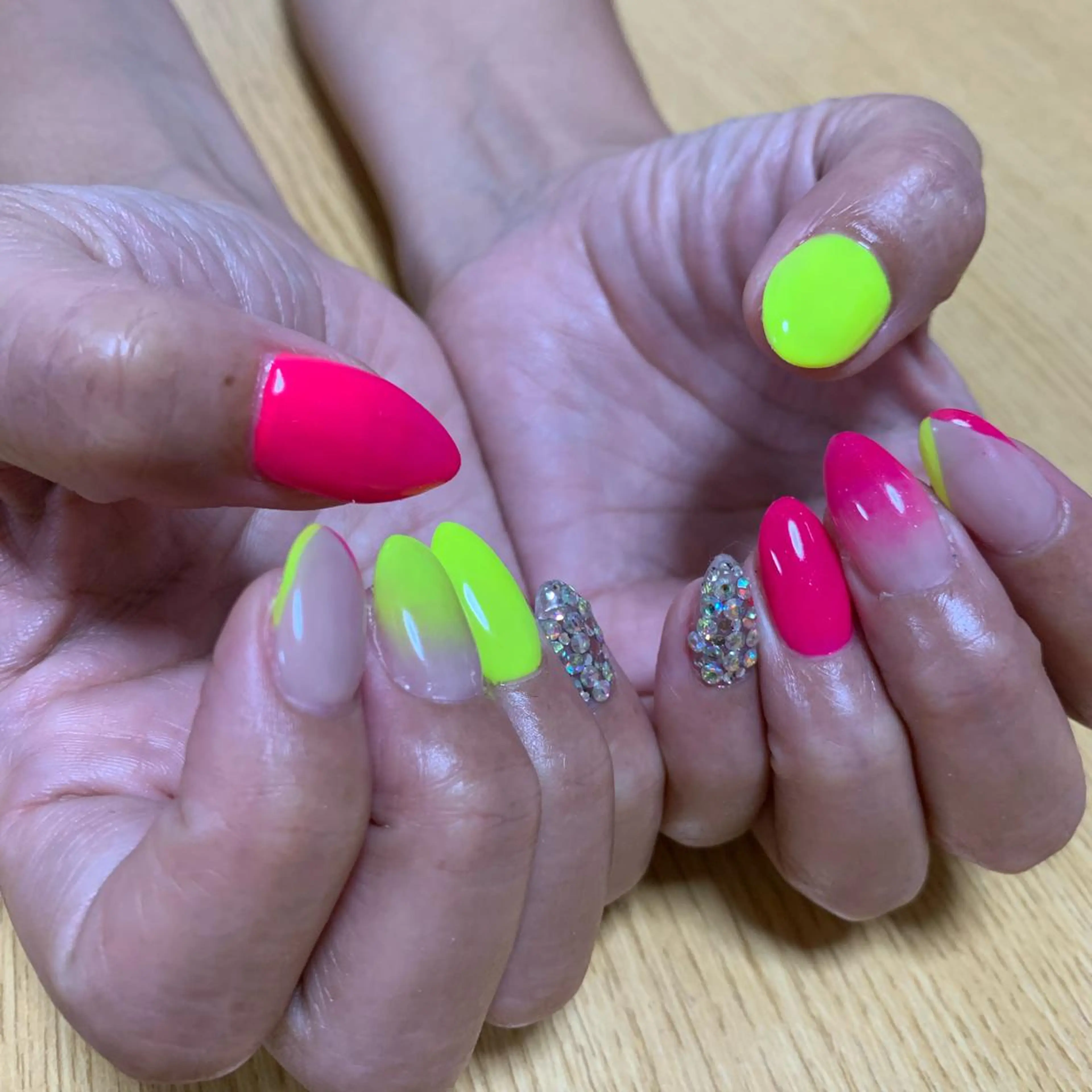 ネイル ハンドネイル 🌙🫧CHARME (RUKA)🦋🫧のネイルデザイン