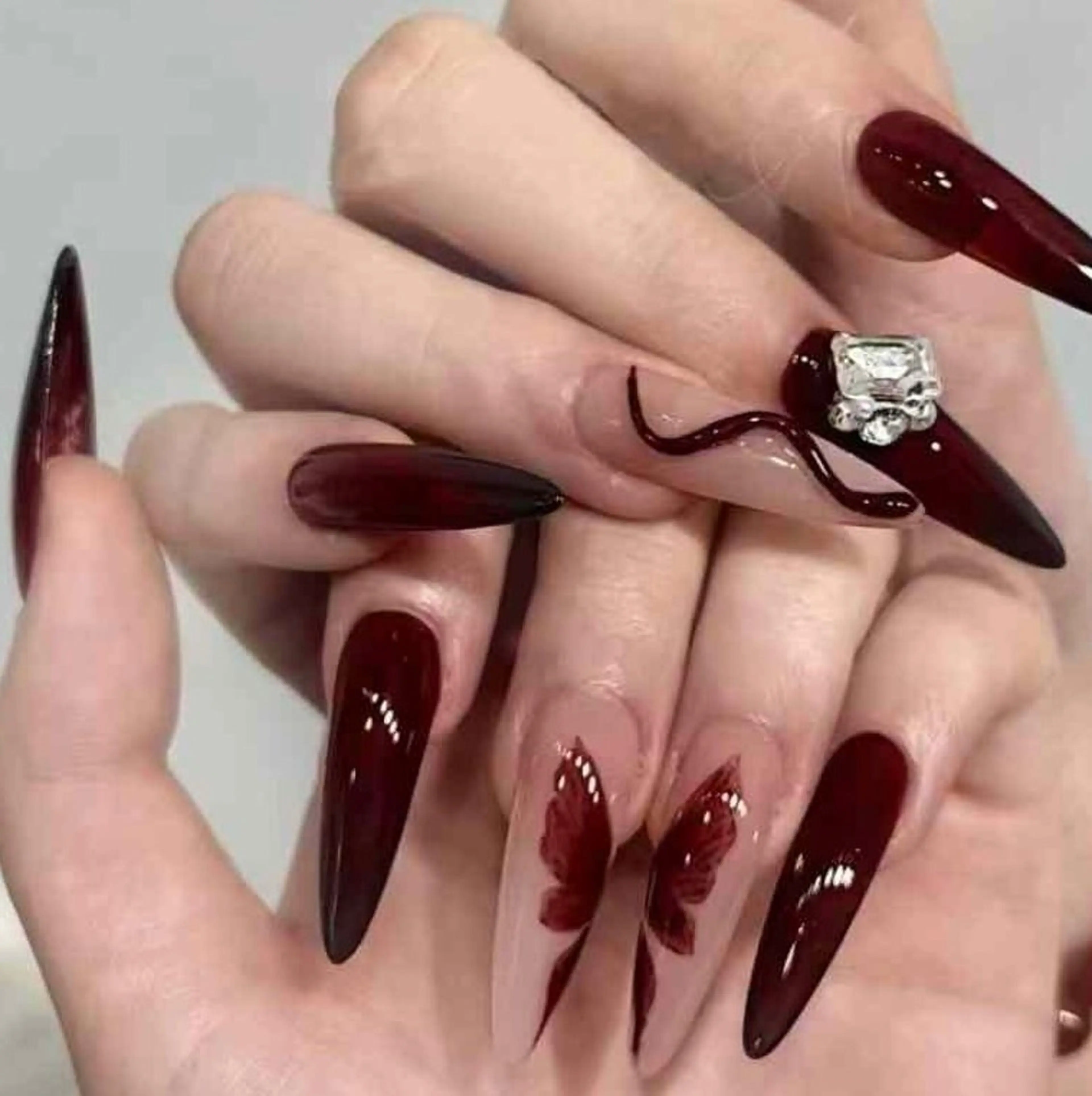 ネイル minoannail Yのネイルデザイン