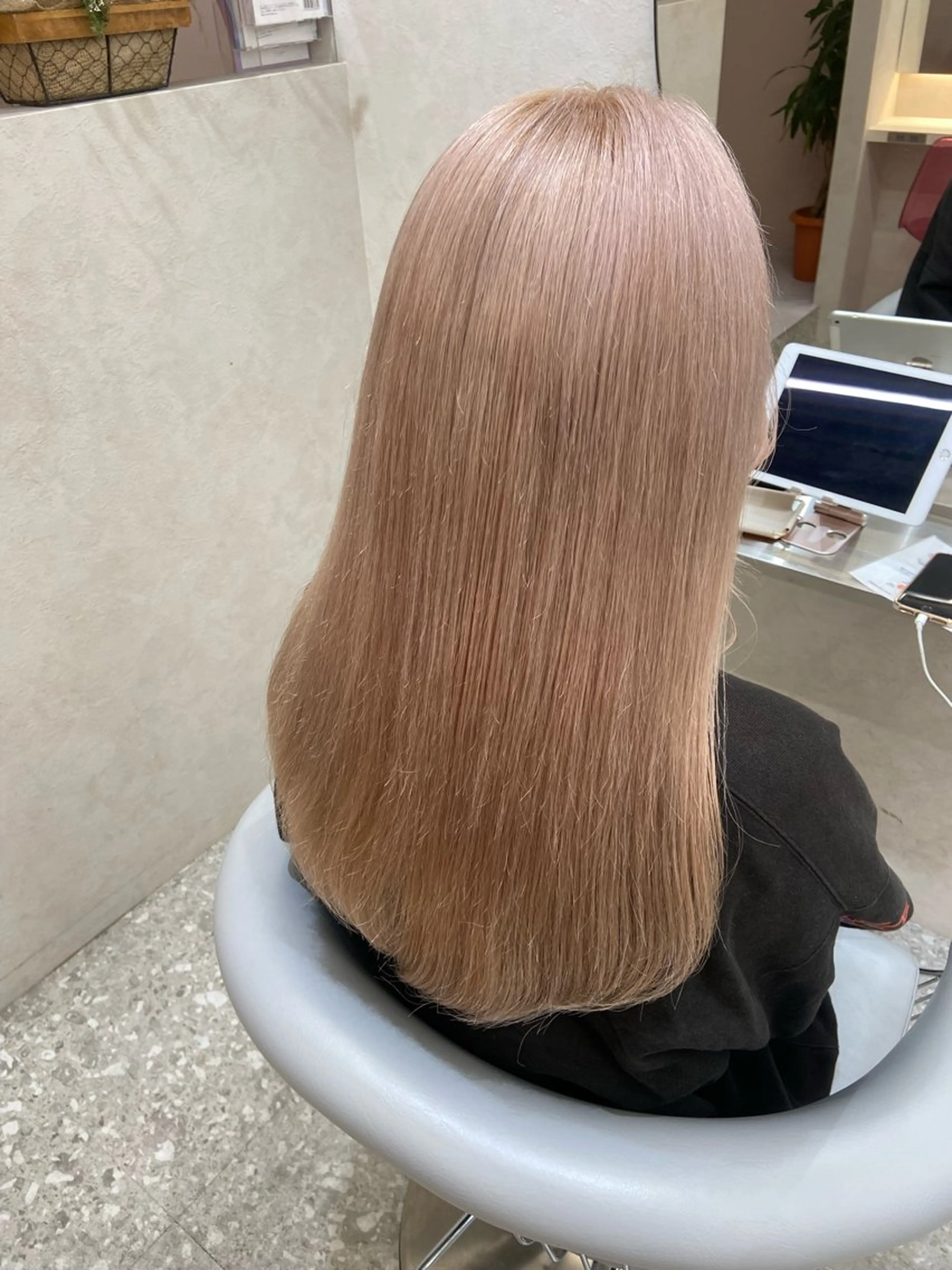 ロング カラー ベージュカラー ブリーチ ケアブリーチ ダブルカラー ハイトーンカラー カット ヘアカラー トリートメント 新宿/韓国ヘア 中明度カラー/かやのヘアスタイル