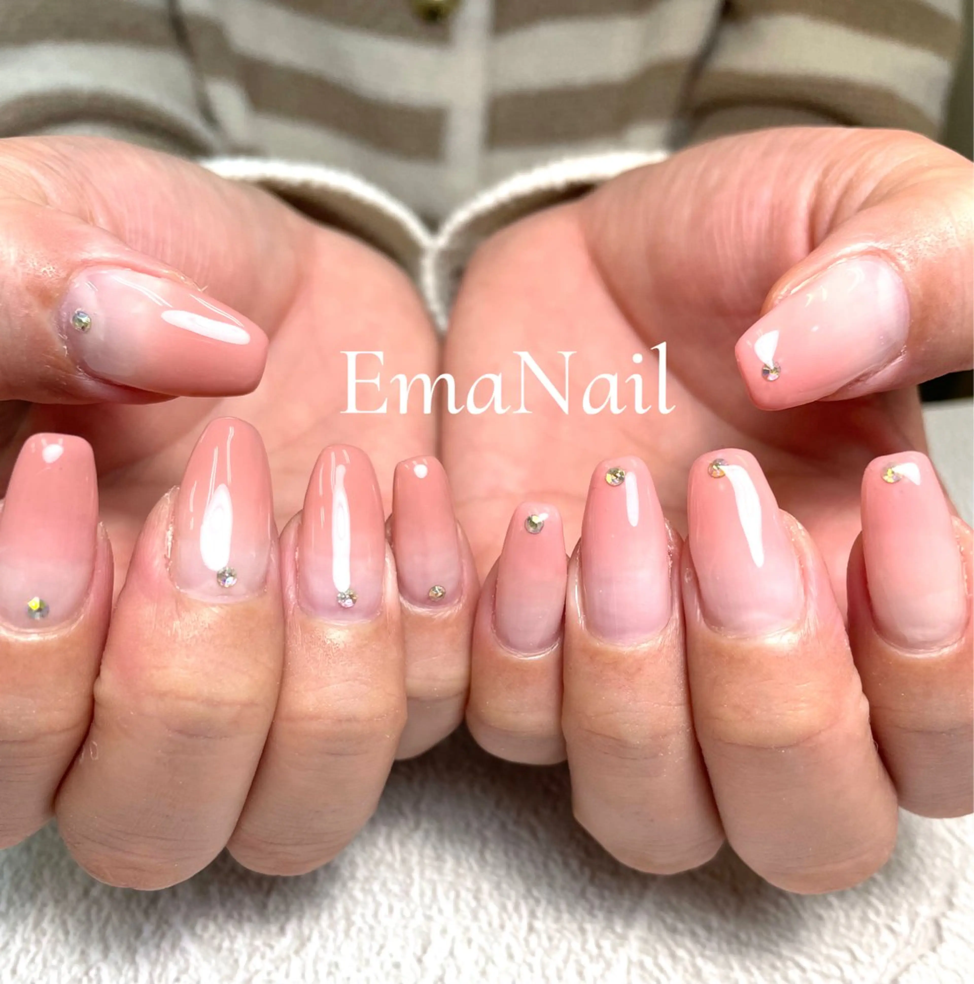 【hand】美フォルム グラデーション (オフ込み)の写真