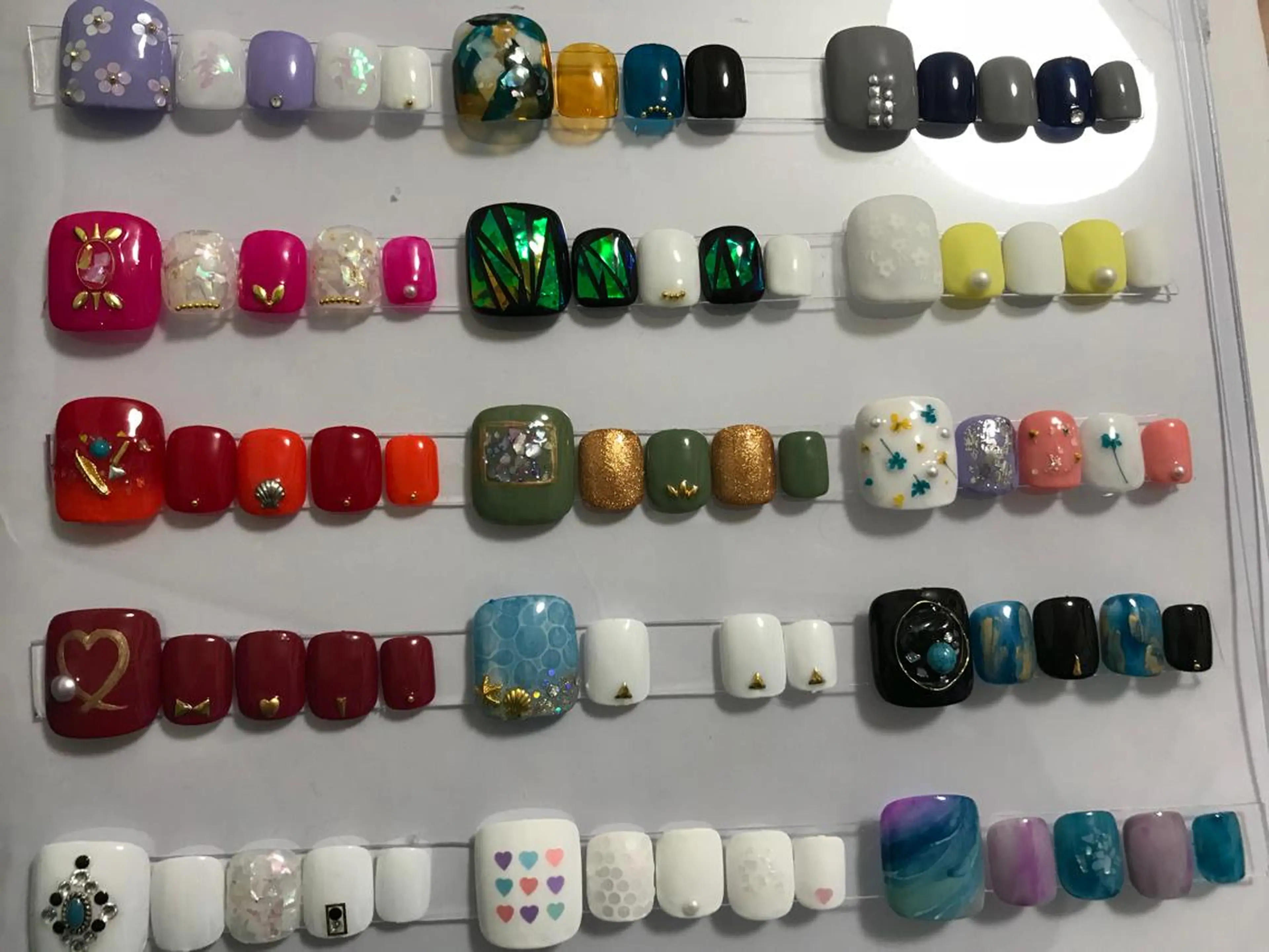 ネイル ENSIA エンシアのネイルデザイン