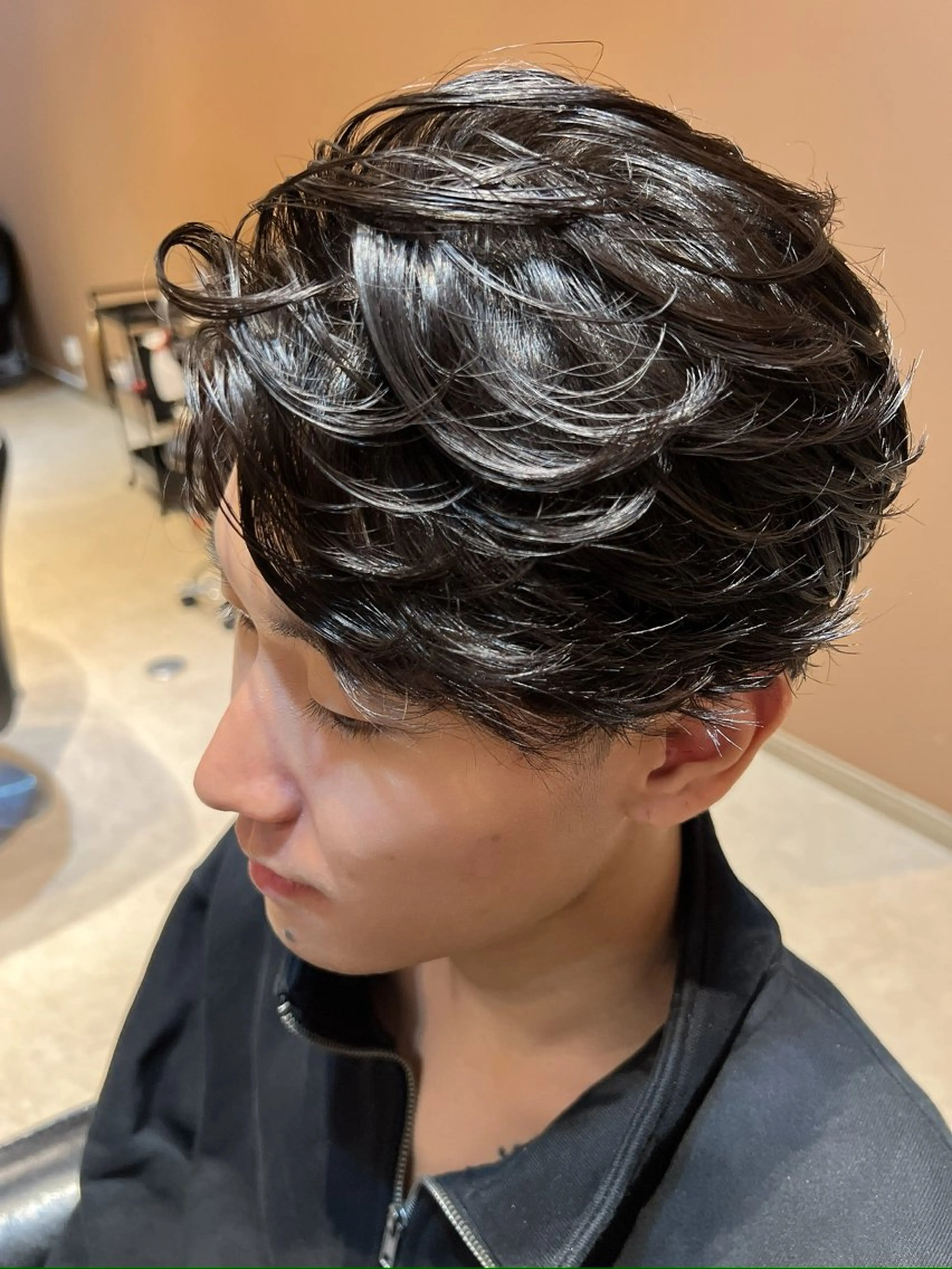 パーマ メンズ フェザーパーマ メンズパーマ カット keita💫暖色系 💫ハイトーン💫のヘアスタイル