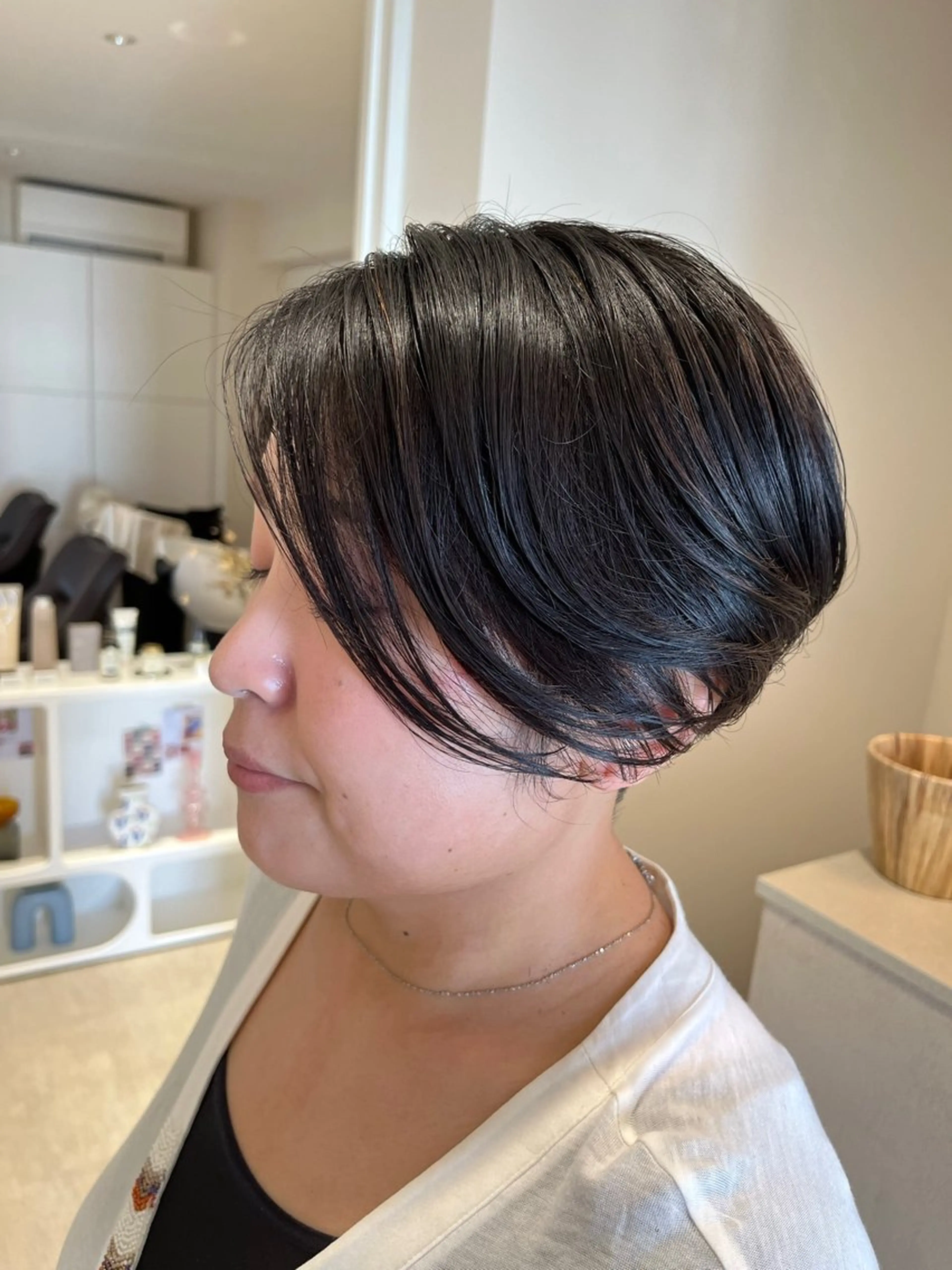 ショート ショート/ボブ/透明 感カラー/高橋あみのヘアスタイル