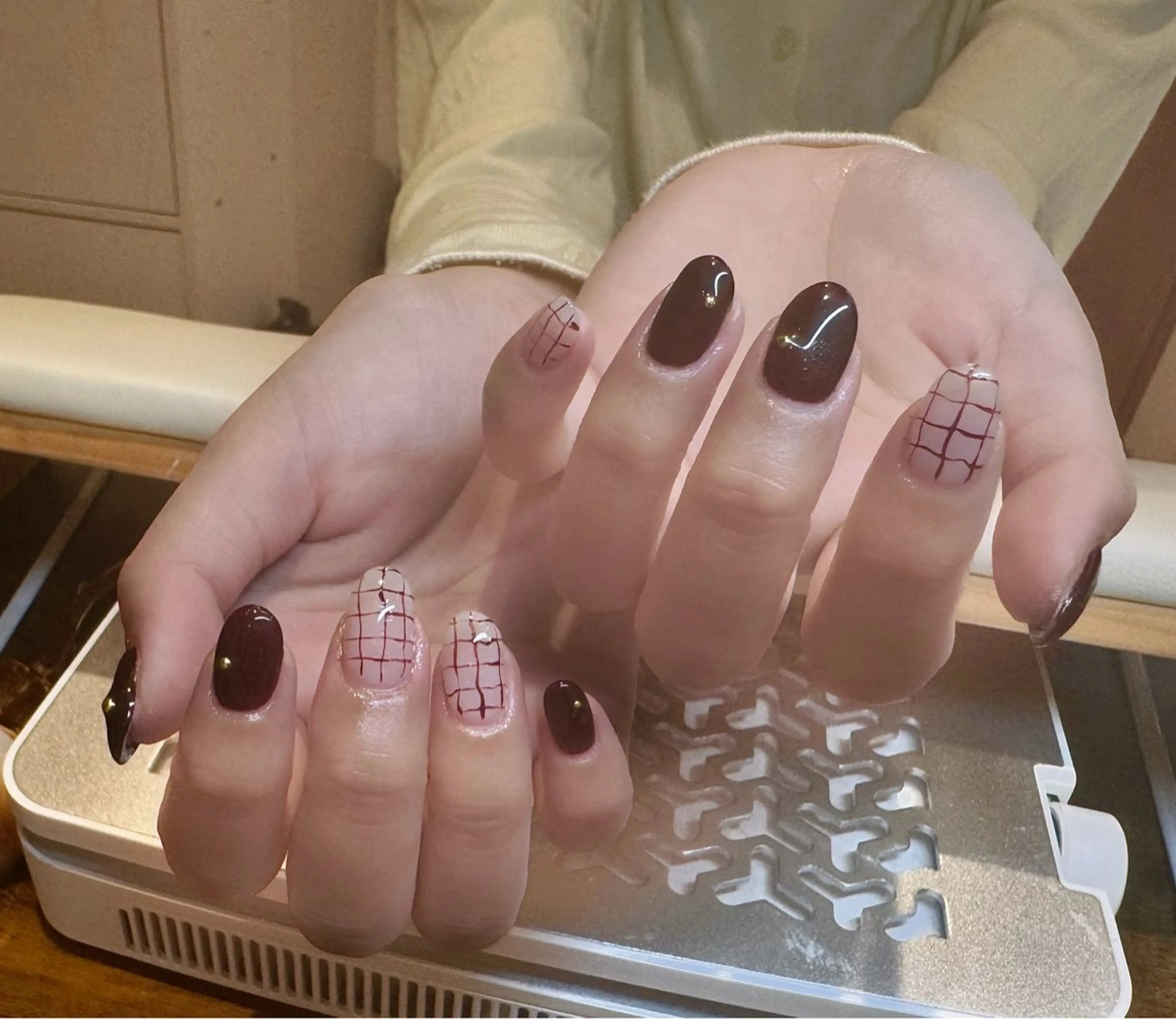 ネイル ニュアンスネイル シンプルネイル 冬ネイル ハンドネイル RinRin　nail所属・孔 ジンシェンのネイルデザイン