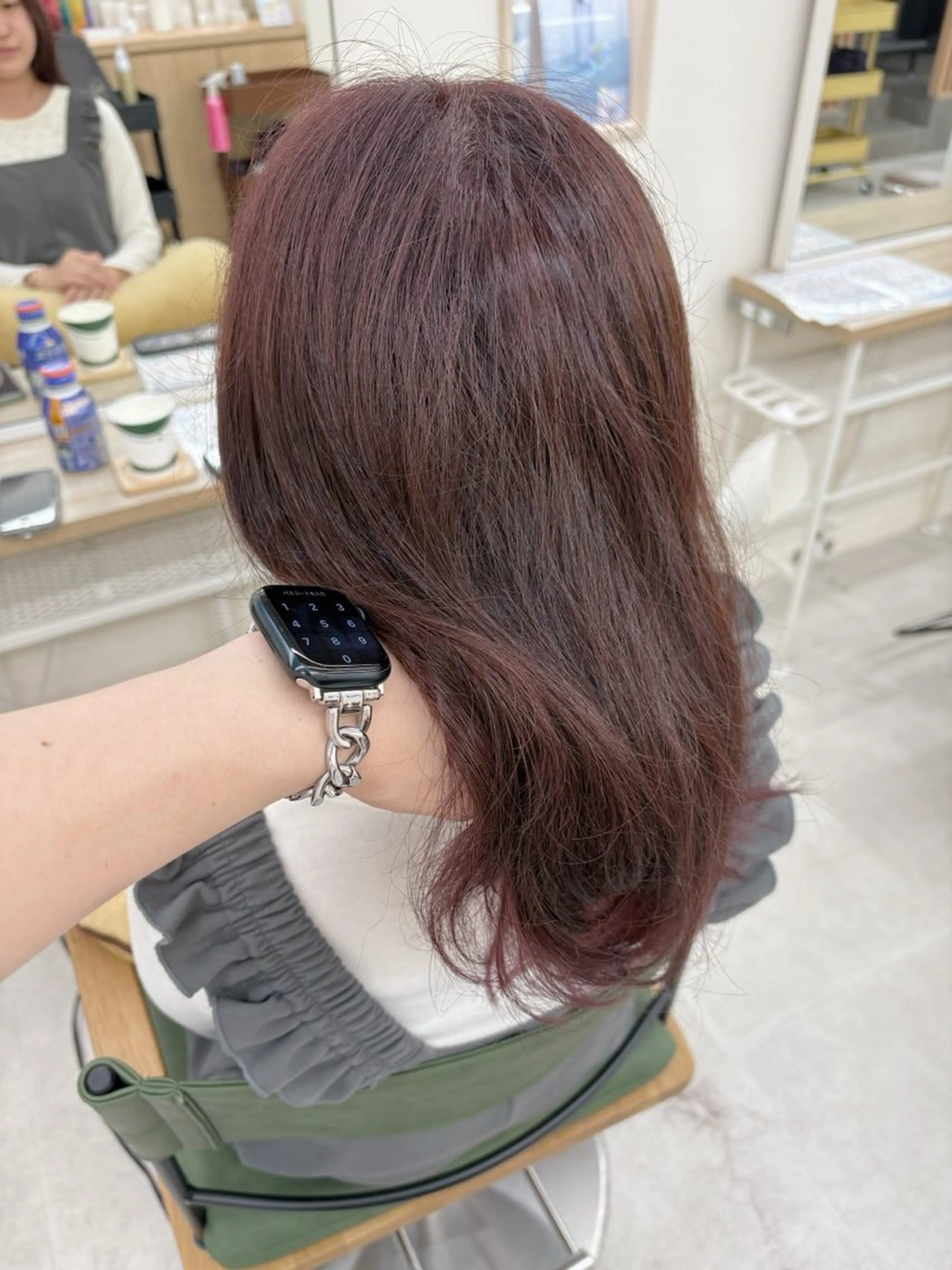 ロング カラー ヘアカラー NaVIユウジ ブリーチカラーのヘアスタイル