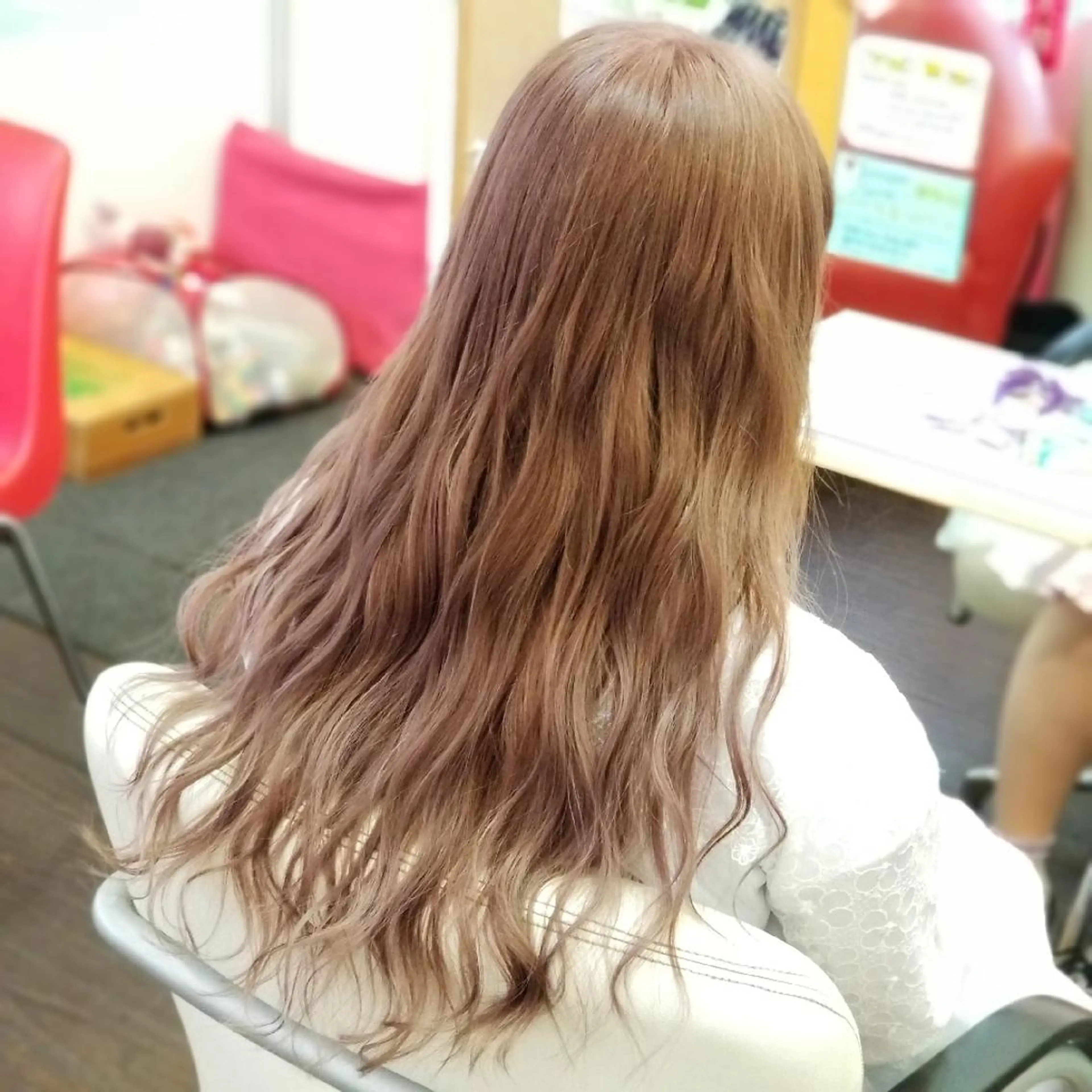 ロング ヘアカラー 植田 /エクステ /ブリーチ/髪質改善のヘアスタイル