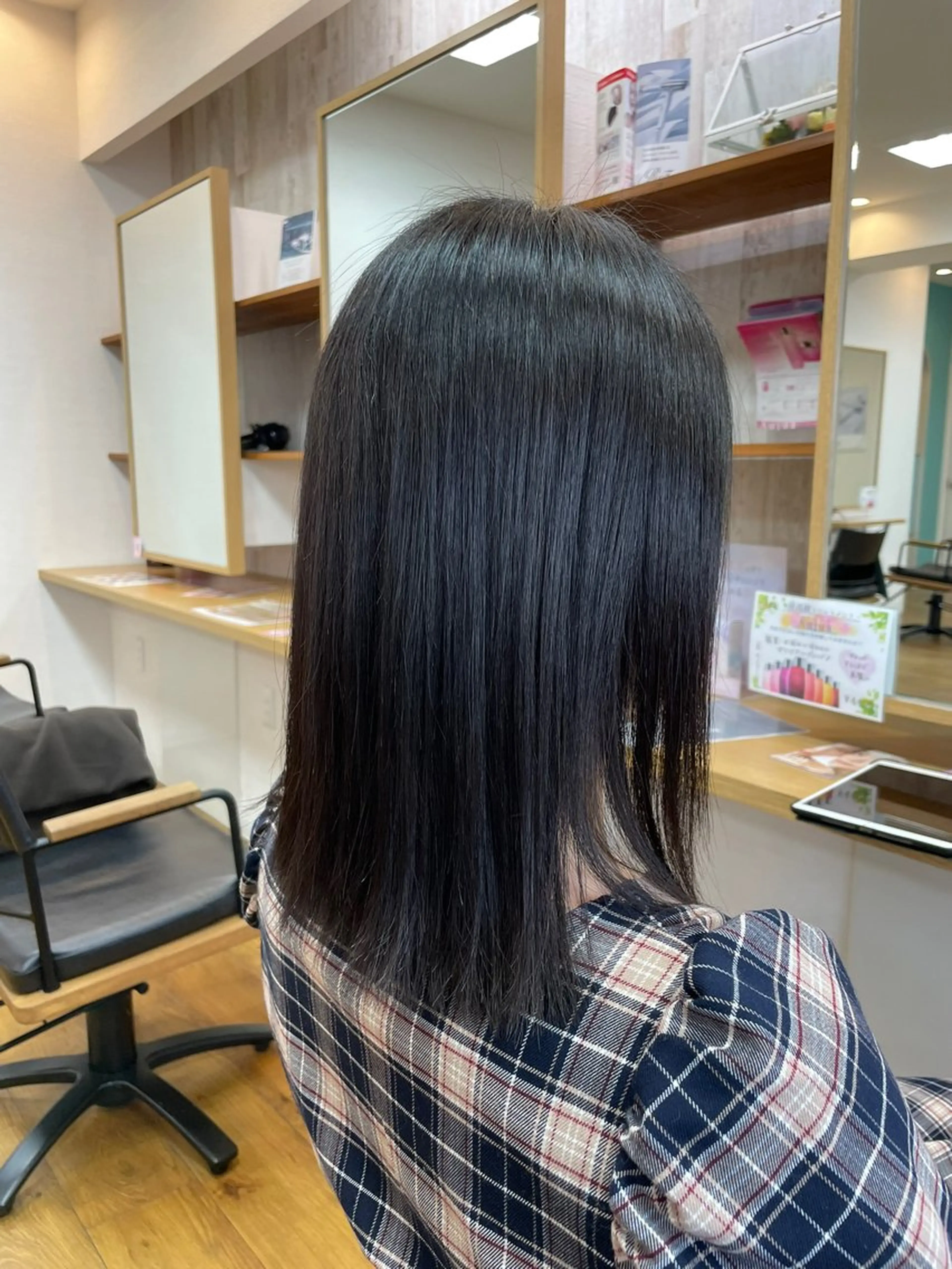 ミディアム 縮毛矯正 村田 淳のヘアスタイル