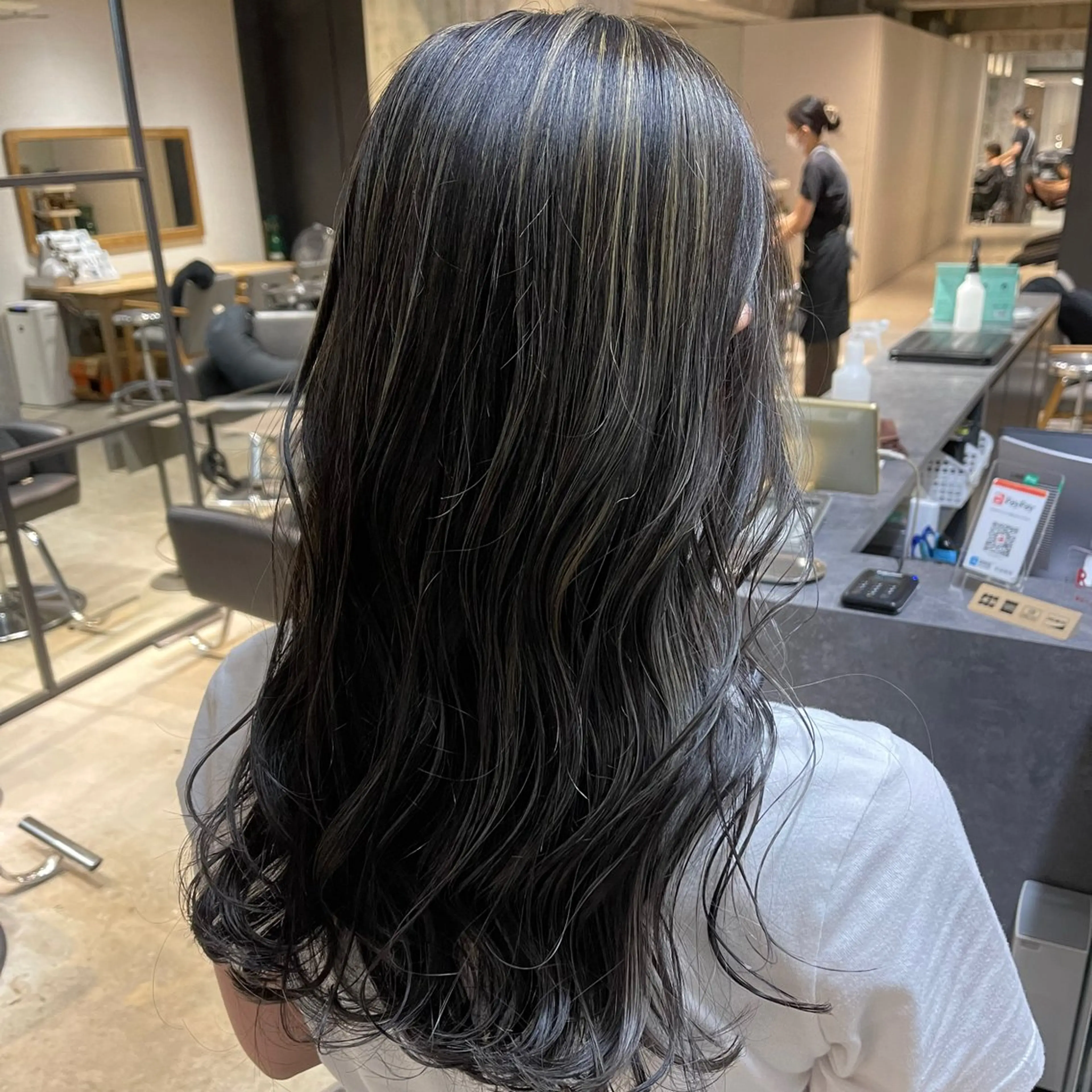 ロング カラー director tatsukiのヘアスタイル