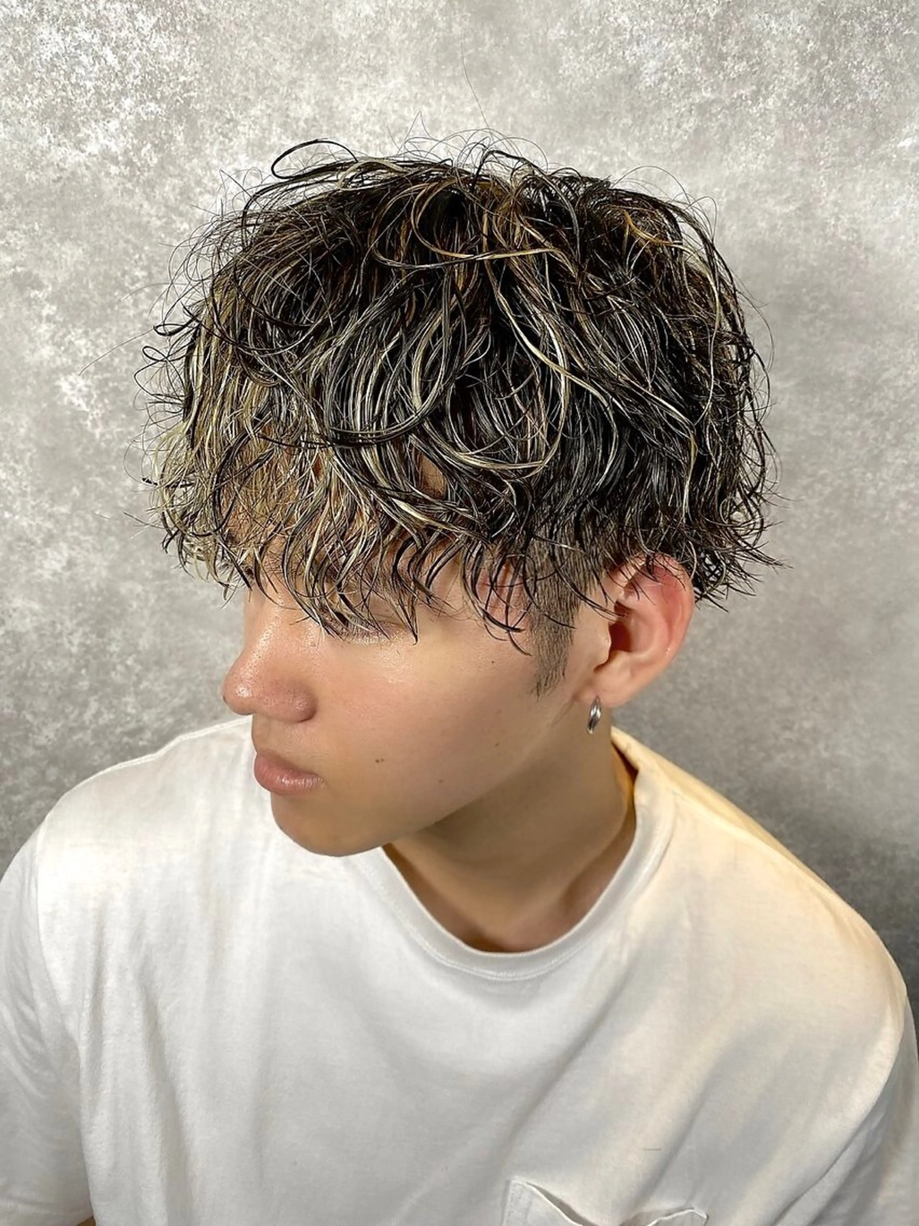 【ミニモSALE対象】メンズカット+頭皮クレンジング炭酸泡シャンプー　￥7,150→⚜️￥4,980の写真