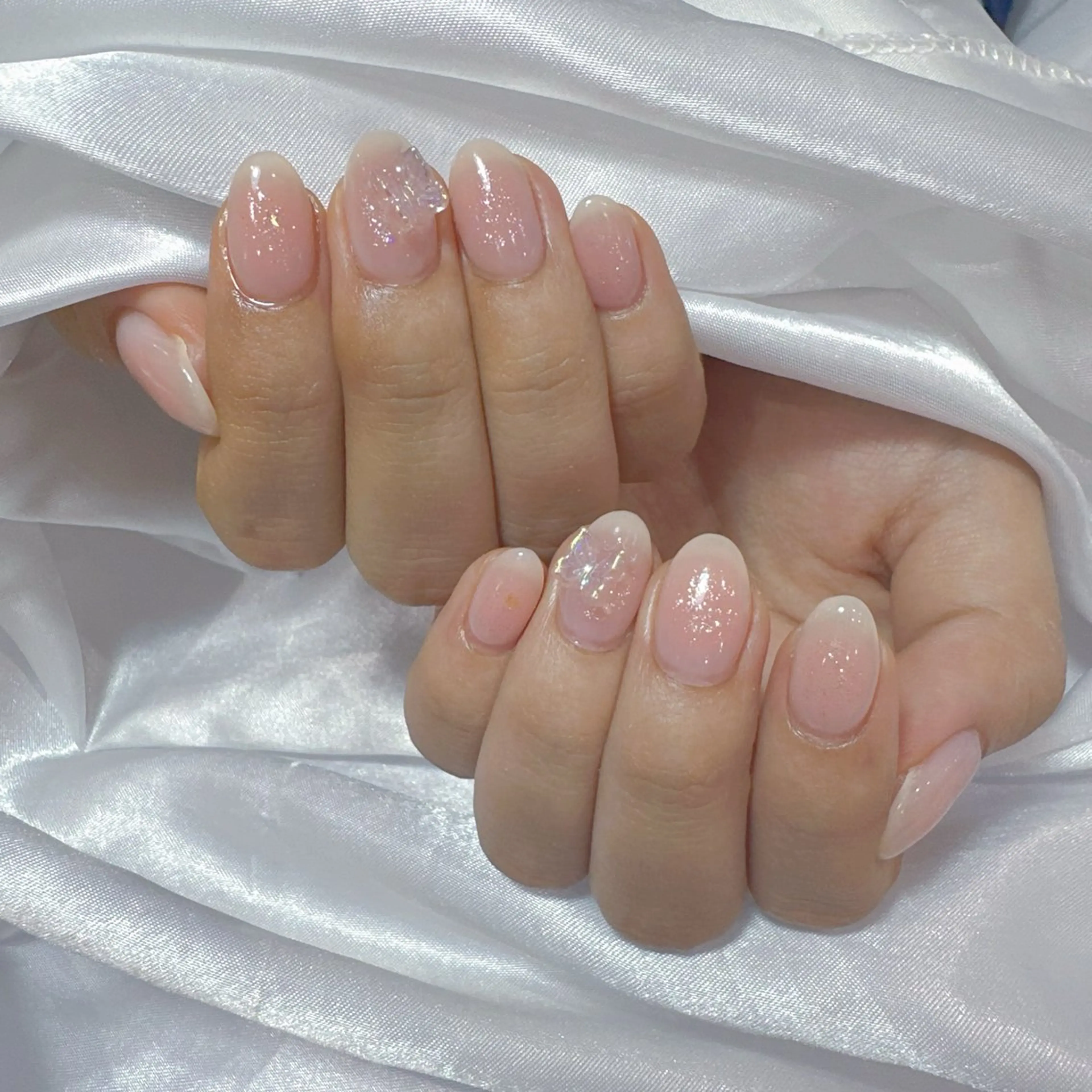 ネイル アートネイル フラッシュネイル フレンチネイル ジェルネイル ガラスフレンチ ハンドネイル You&Me Miyuのネイルデザイン