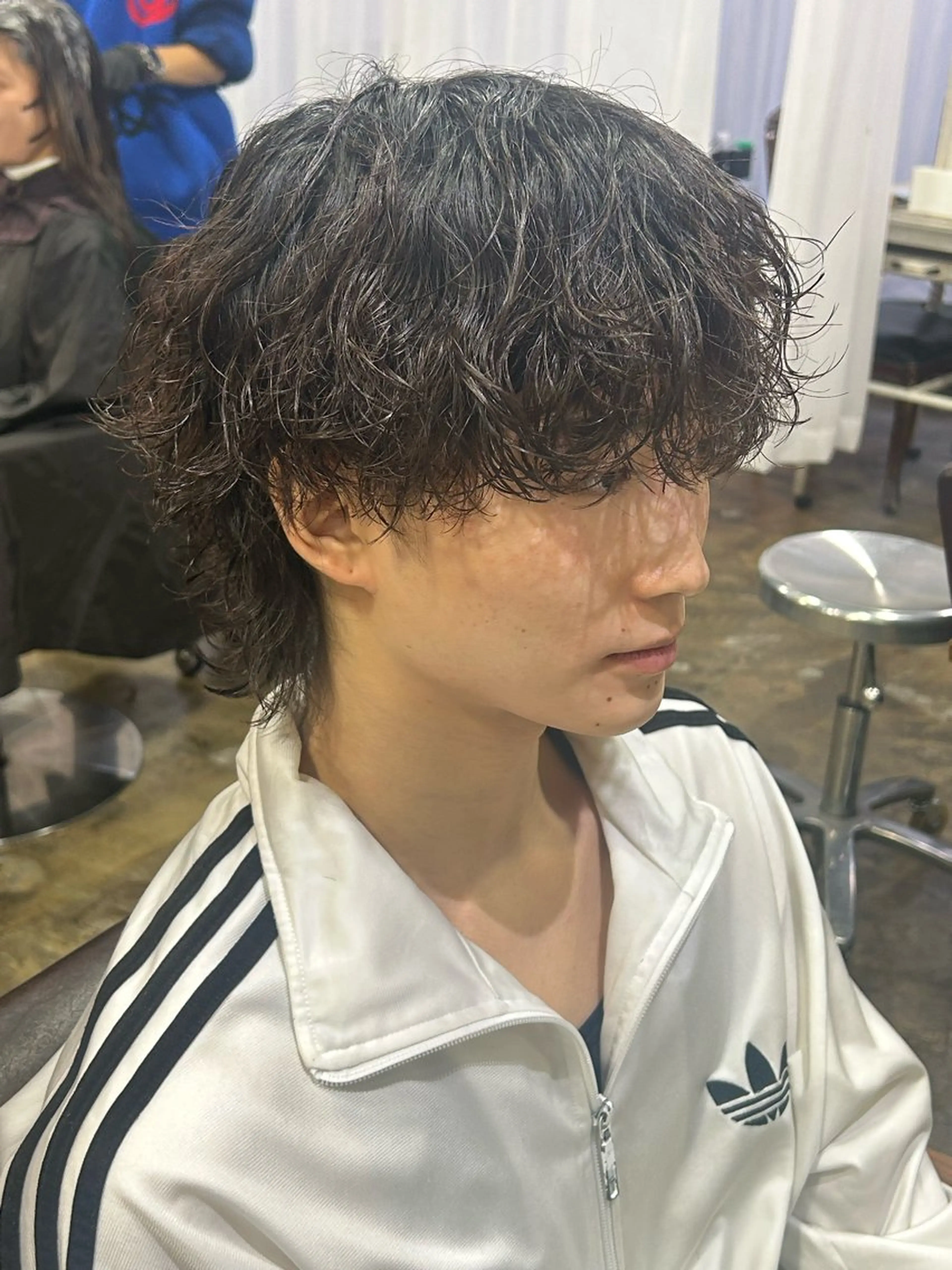 ショート パーマ メンズ キタダ ヒロキのヘアスタイル