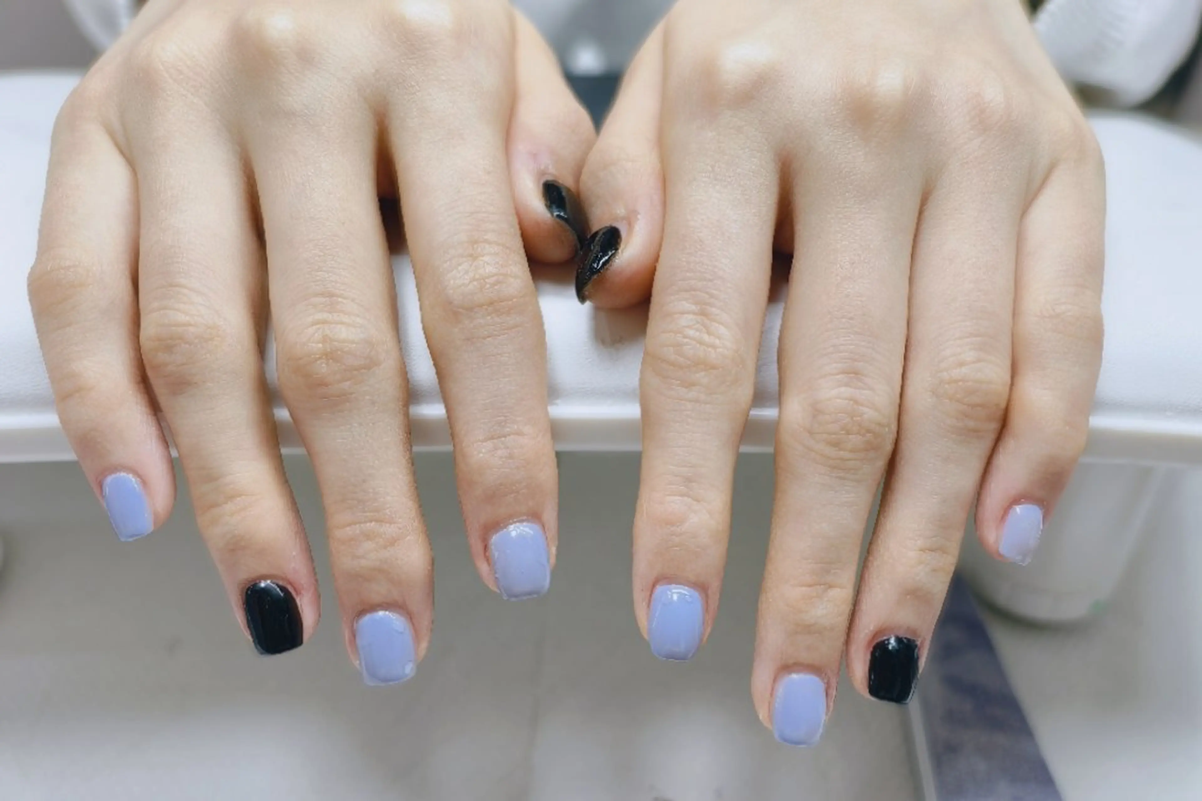 ネイル ブルー U.NI所属・森川 雪のネイルデザイン