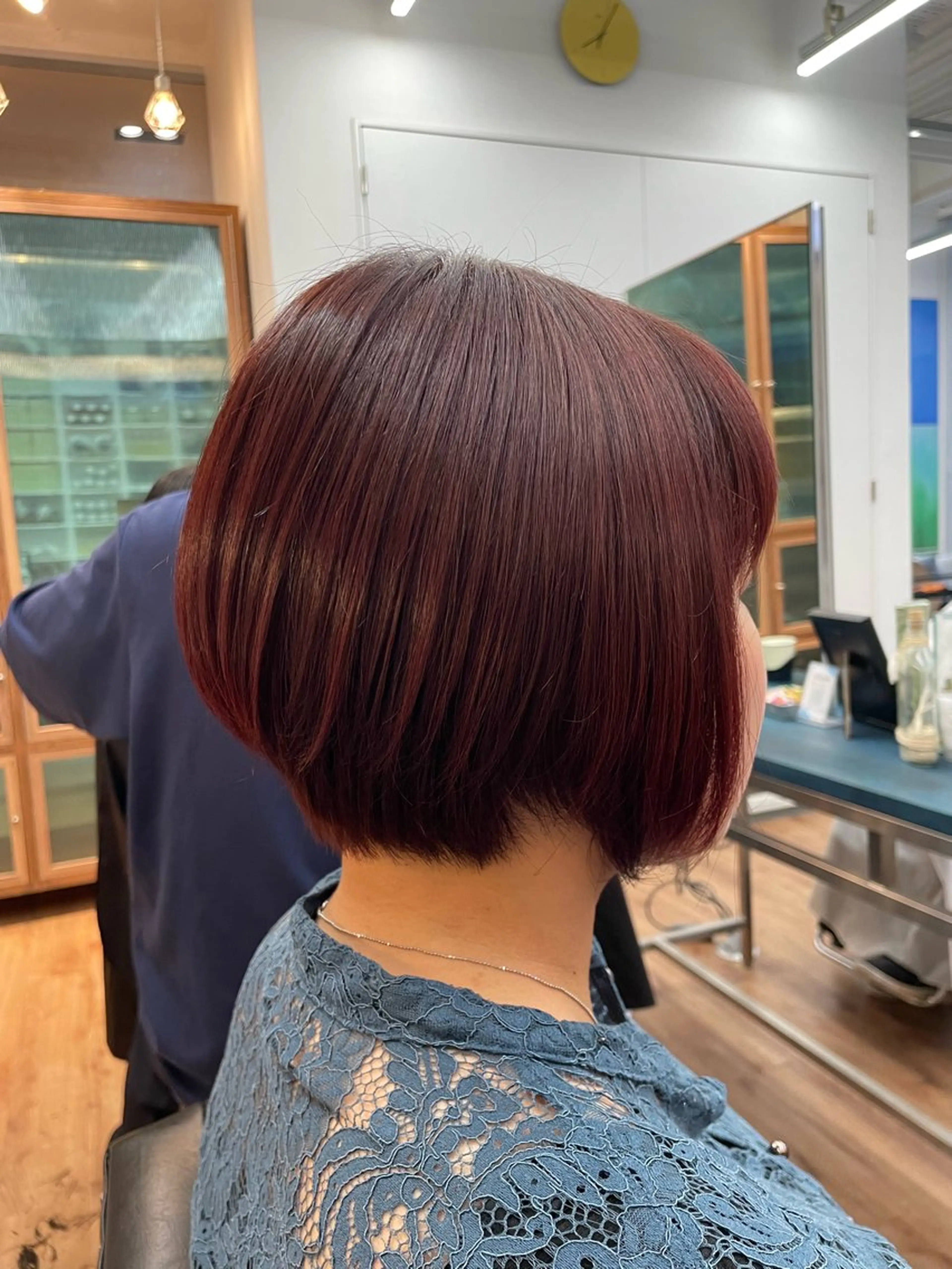 カラー レッドカラー 中川 紗希のヘアスタイル