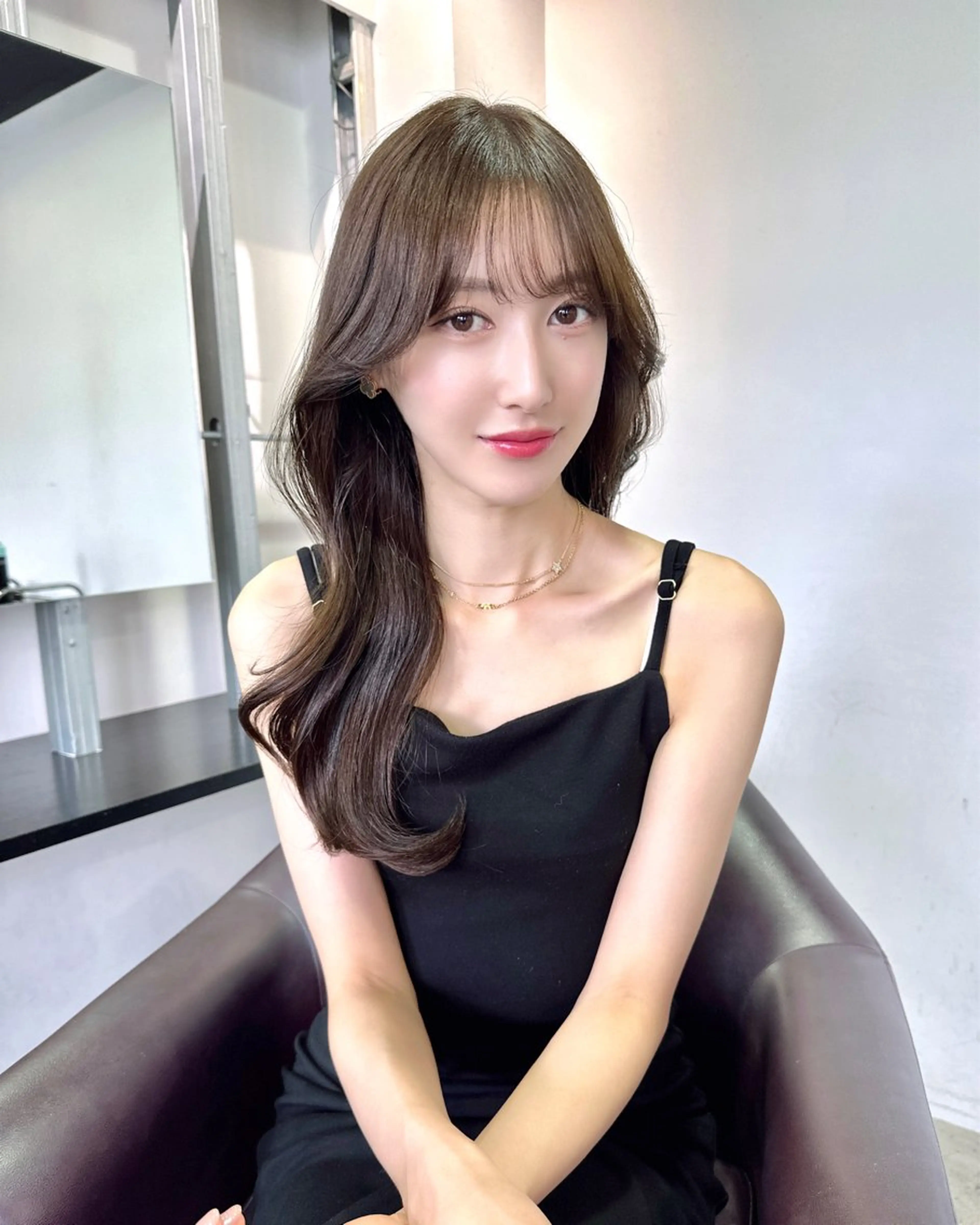 ロング カラー ロングレイヤー グレージュ くびれヘア レイヤーカット ロング 韓国風レイヤーカット ryotaのヘアスタイル