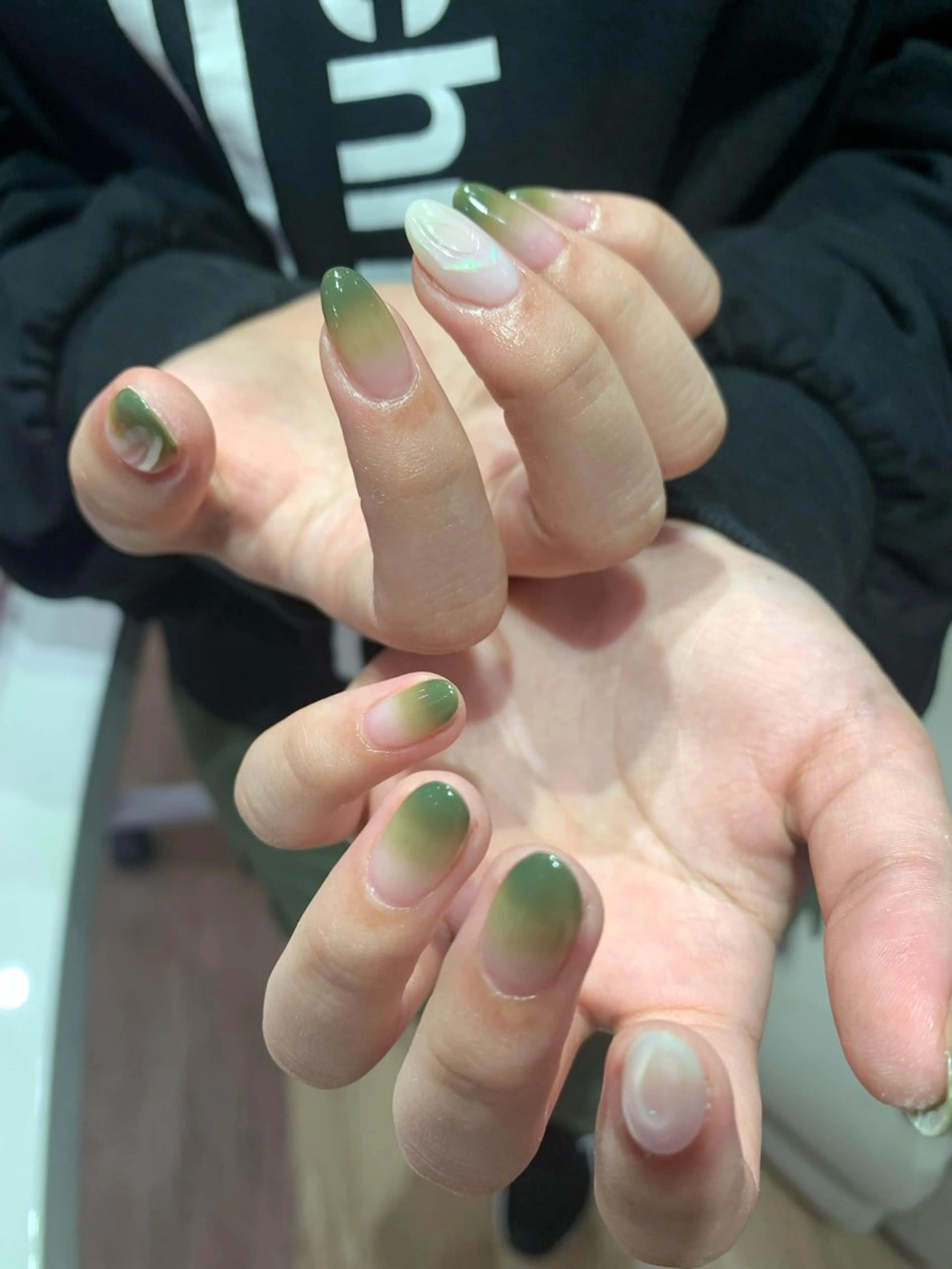 ネイル アートネイル グラデーション ELAN) Hasegawaのネイルデザイン