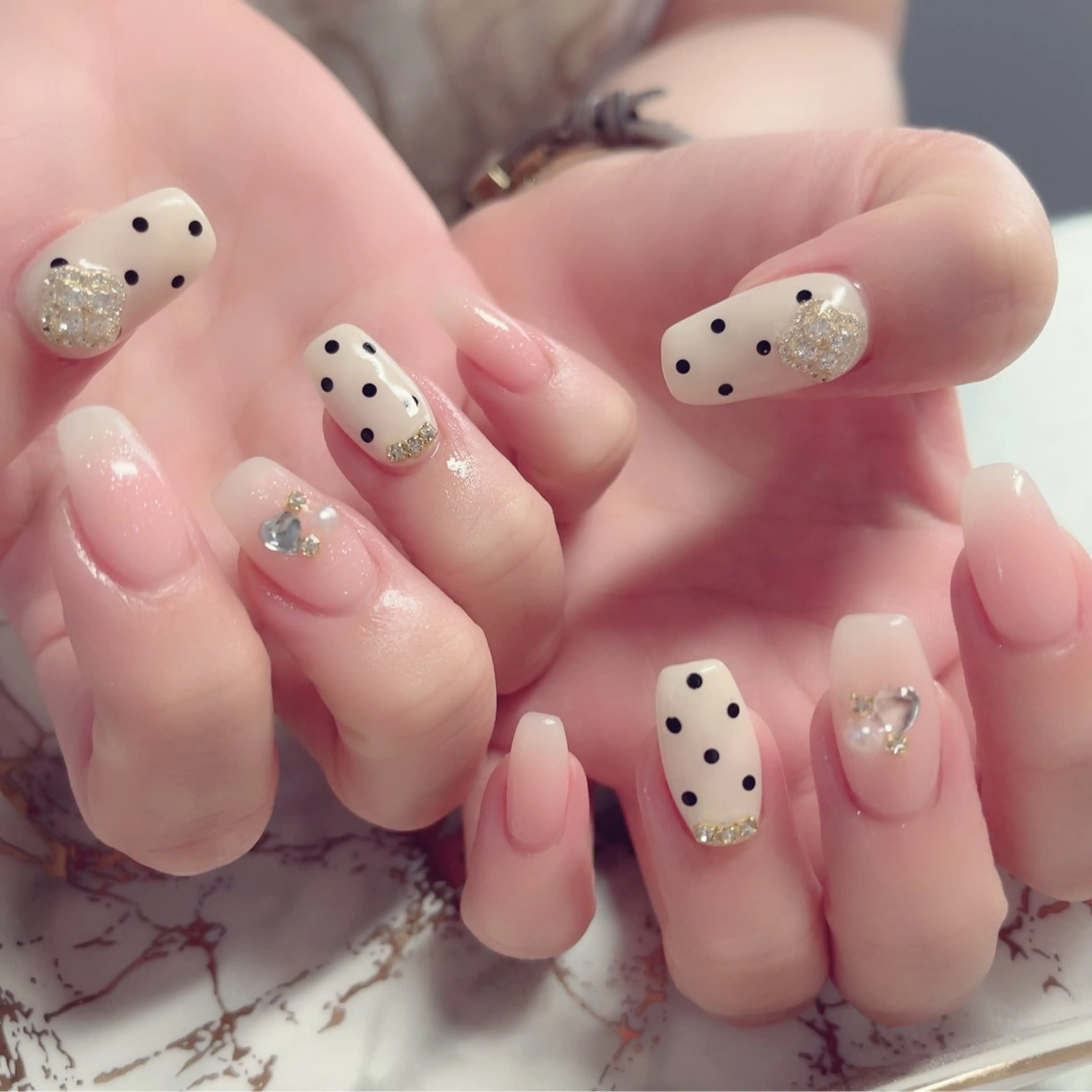 ネイル ドット ジェルネイル ハンドネイル Baby Nailのネイルデザイン