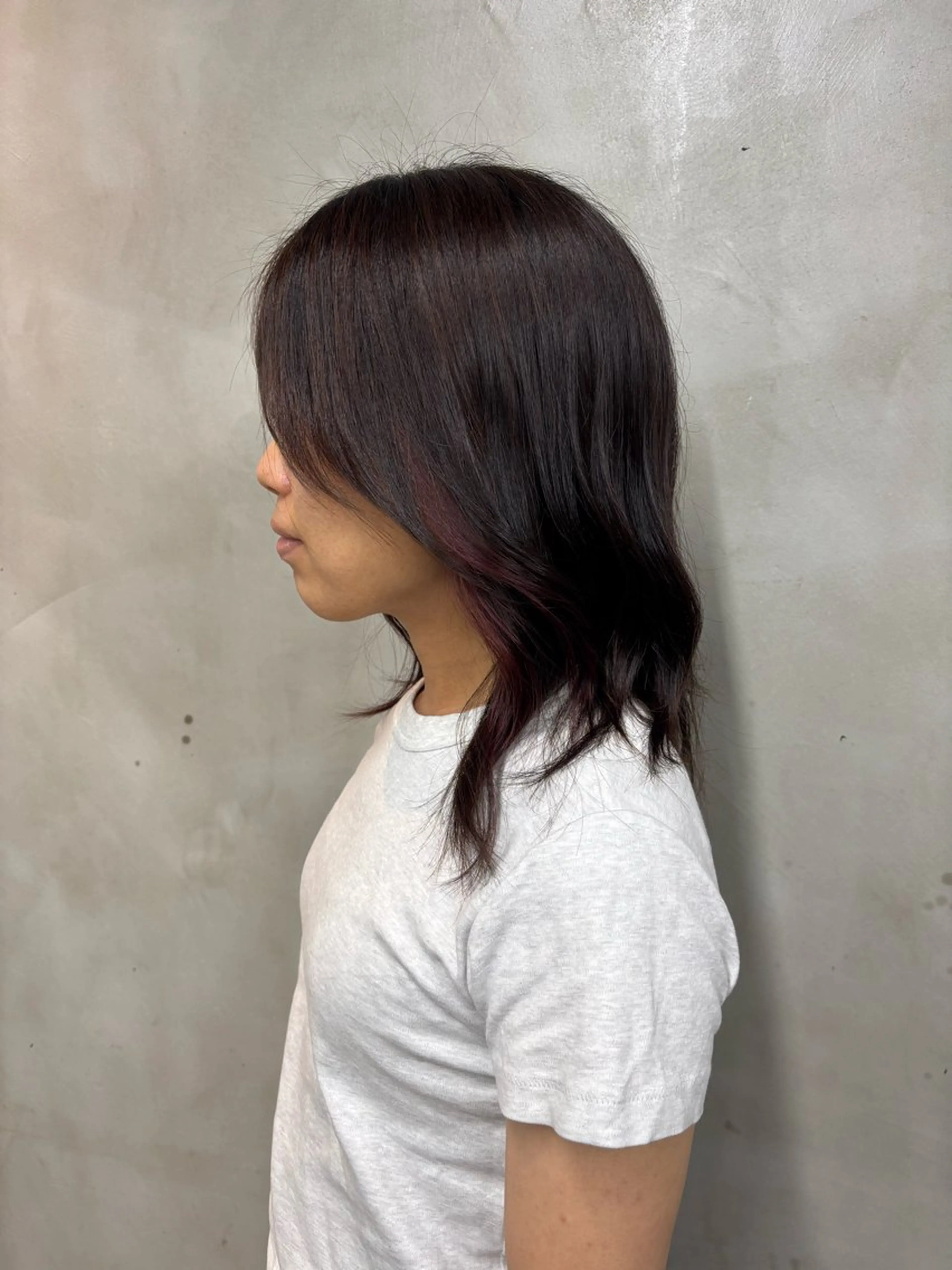 セミロング カラー イヤリングカラー ラベンダーカラー The hair D.Log所属・田中 綾乃のヘアスタイル