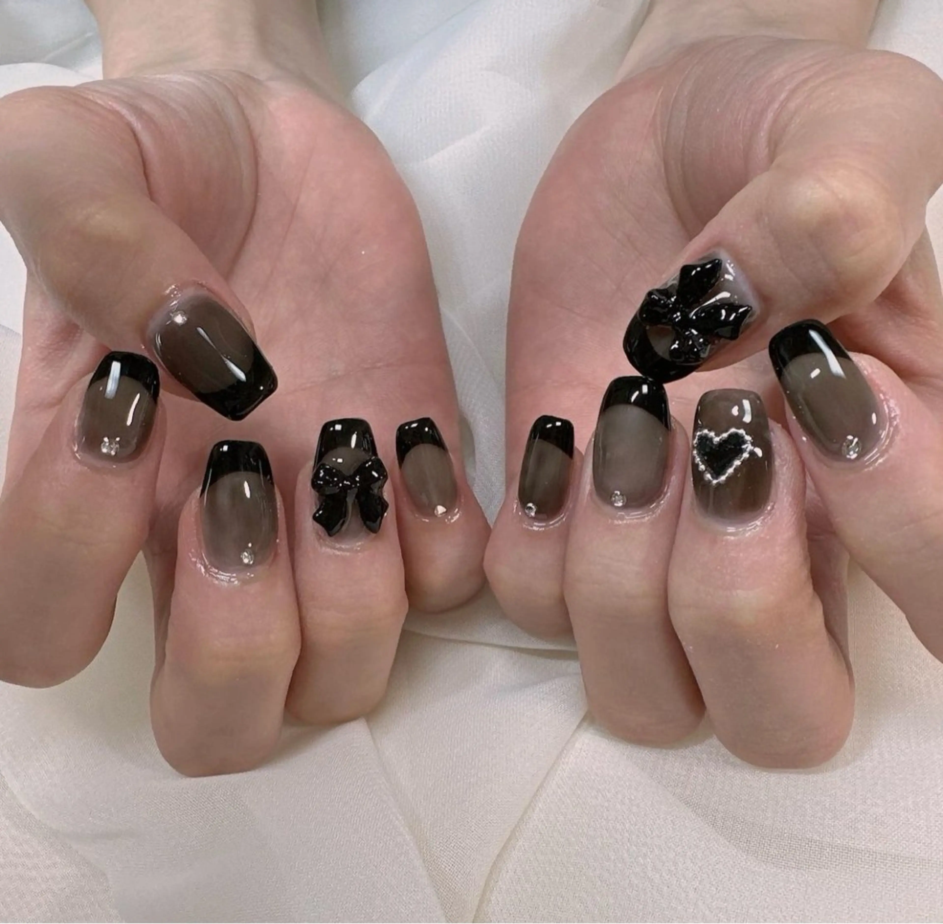 ネイル UniqueNail 長さだし専門店のネイルデザイン