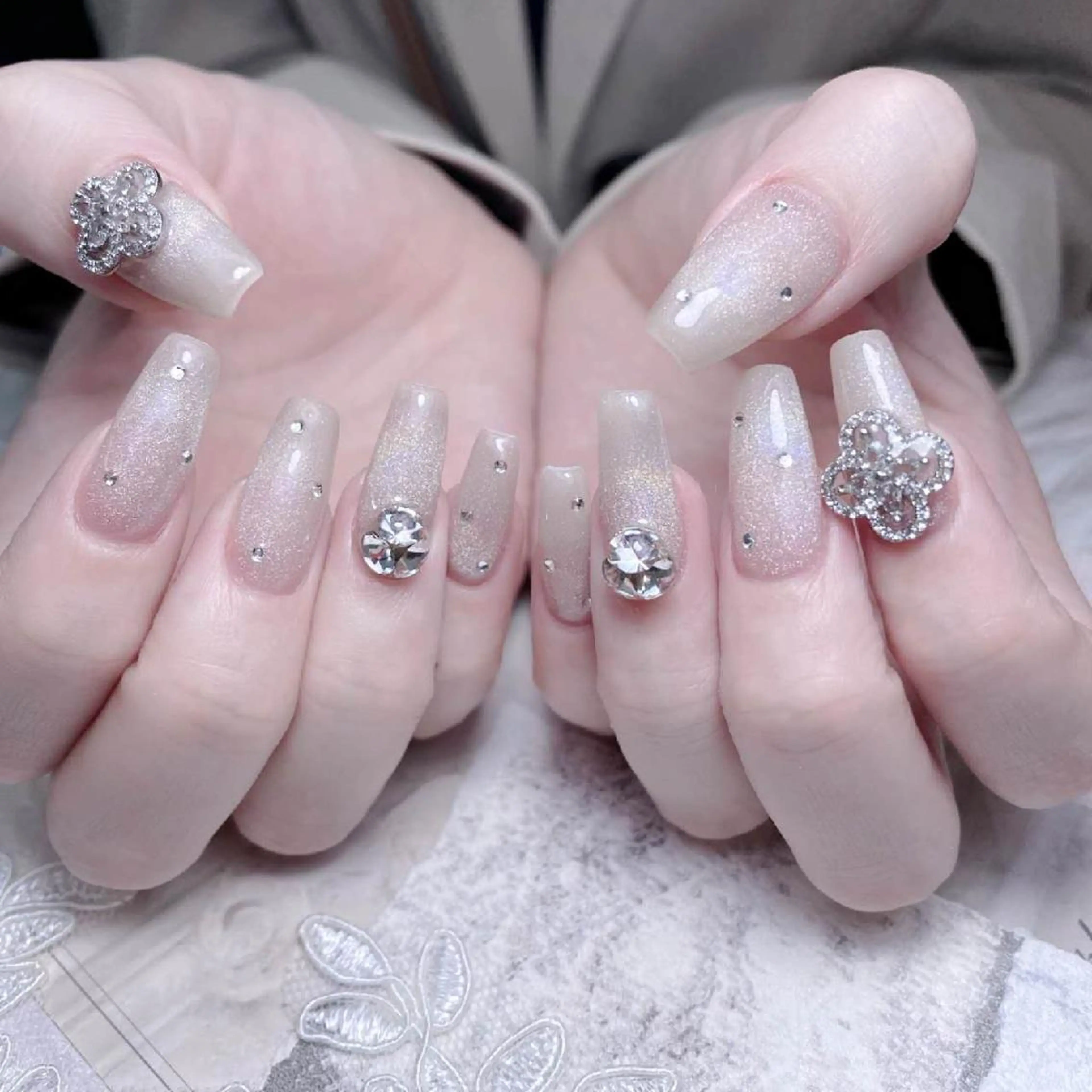 ネイル アートネイル ブルー ロングネイル ニュアンスネイル スカルプネイル Melody Nail所属・Melody  3D/スカルプ専門店のネイルデザイン