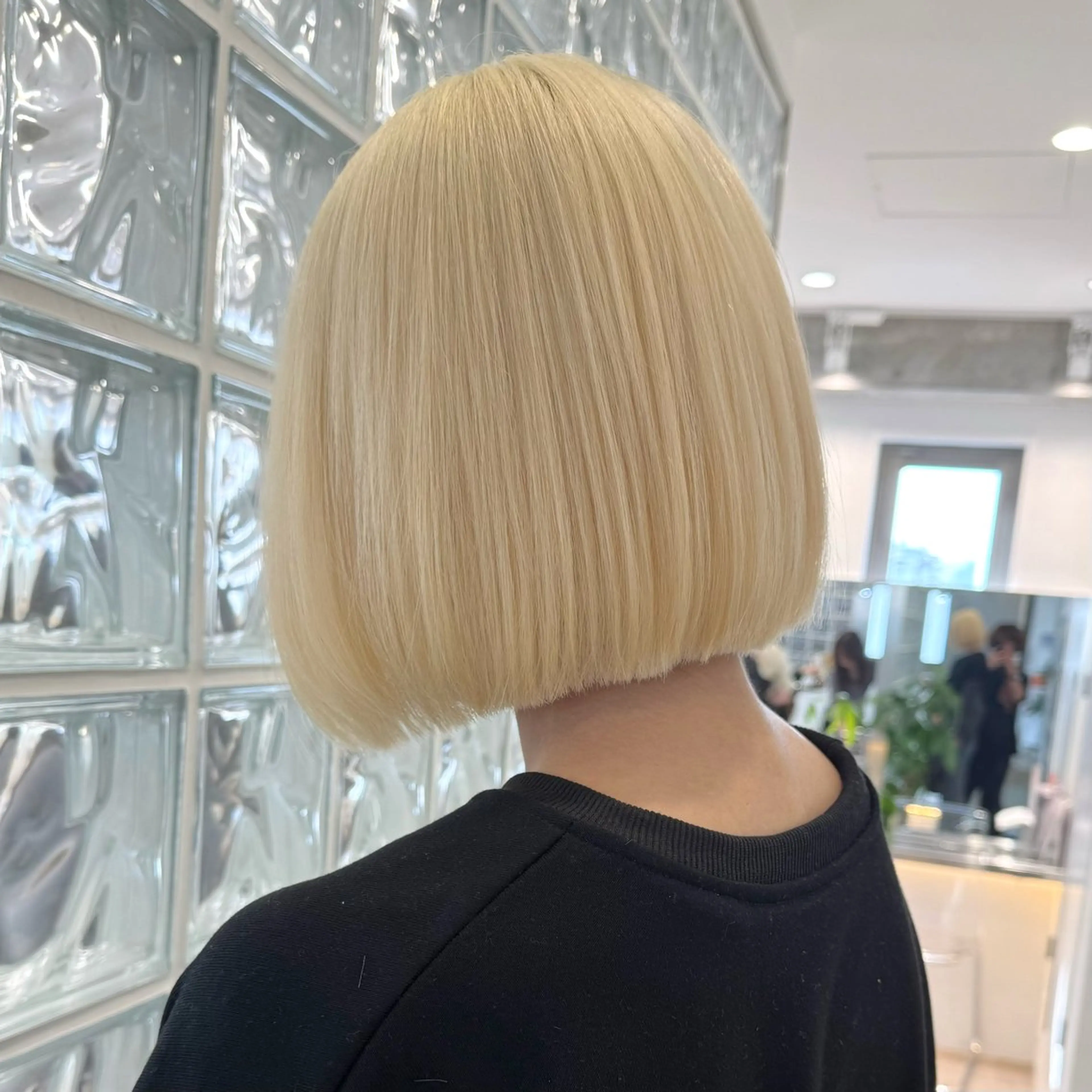 ショート カラー 抜きっぱなしブロンド ブロンド ハイトーンカラー リタッチモデル募集中 /りな⭐️のヘアスタイル