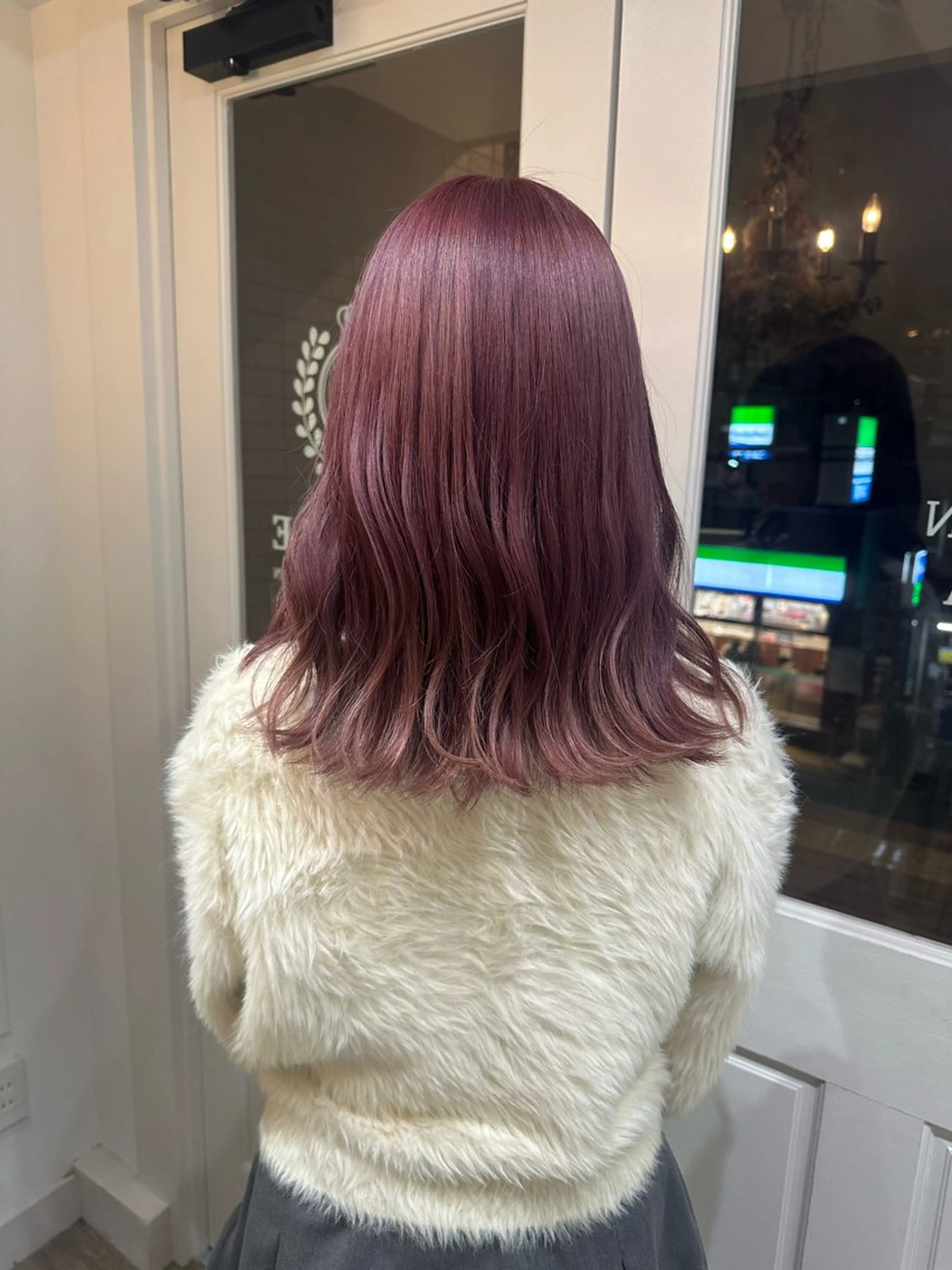 ミディアム ヘアカラー トリートメント 梅田/寒色カラー/ まほのヘアスタイル