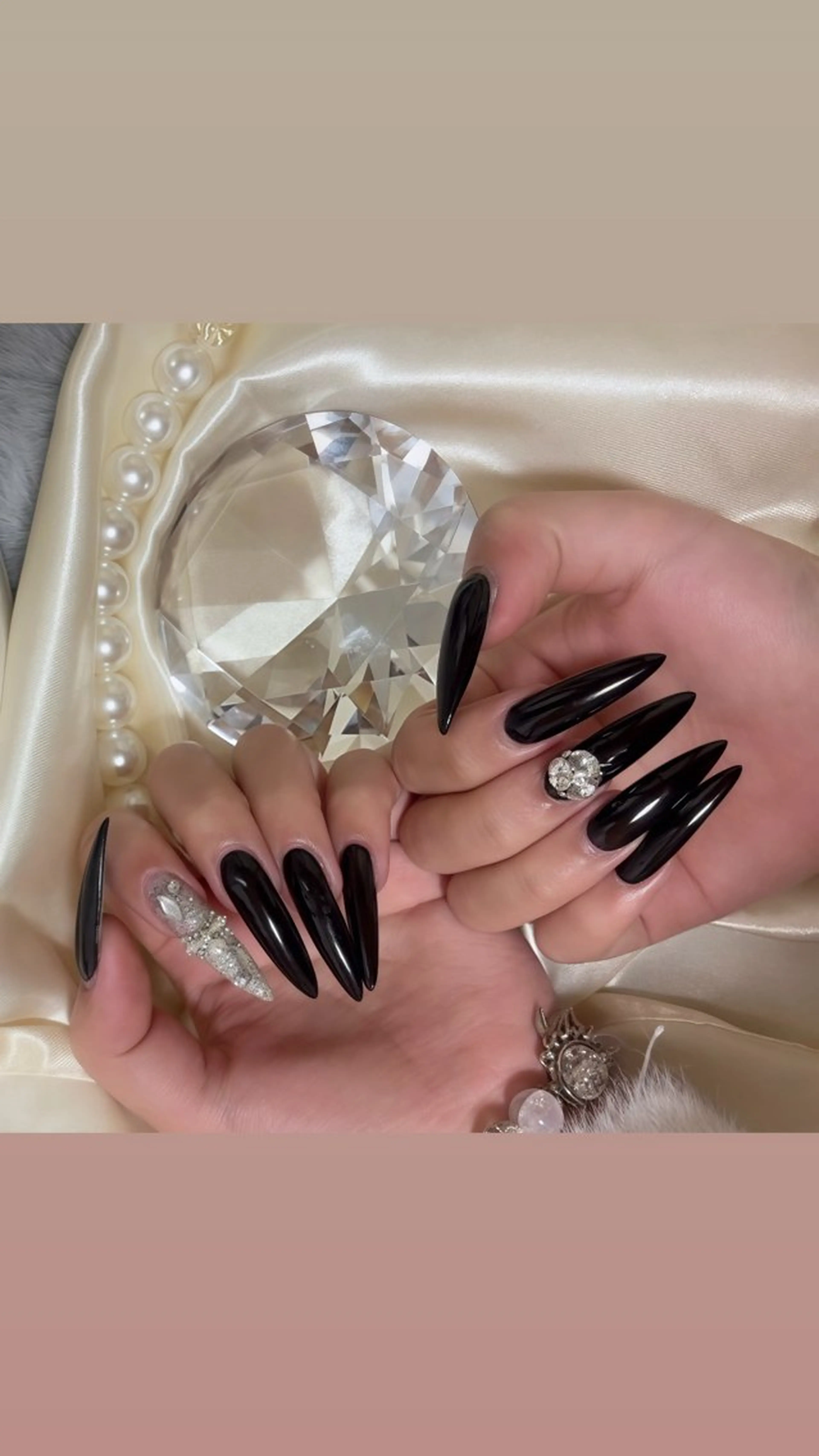 ネイル Raveil nail所属・宮本 凛のネイルデザイン