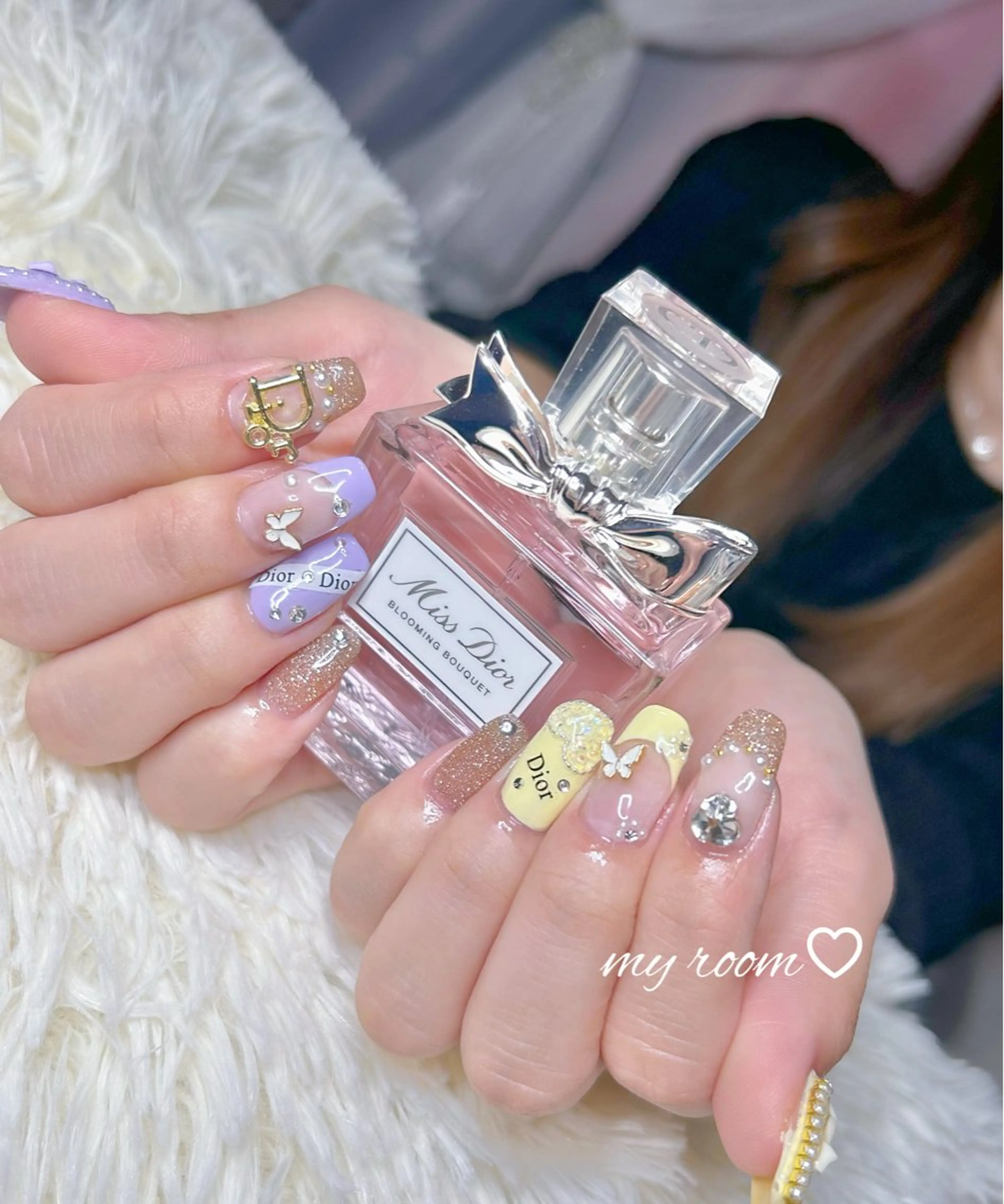 ネイル うるま市サロン Yuko Izawaのネイルデザイン