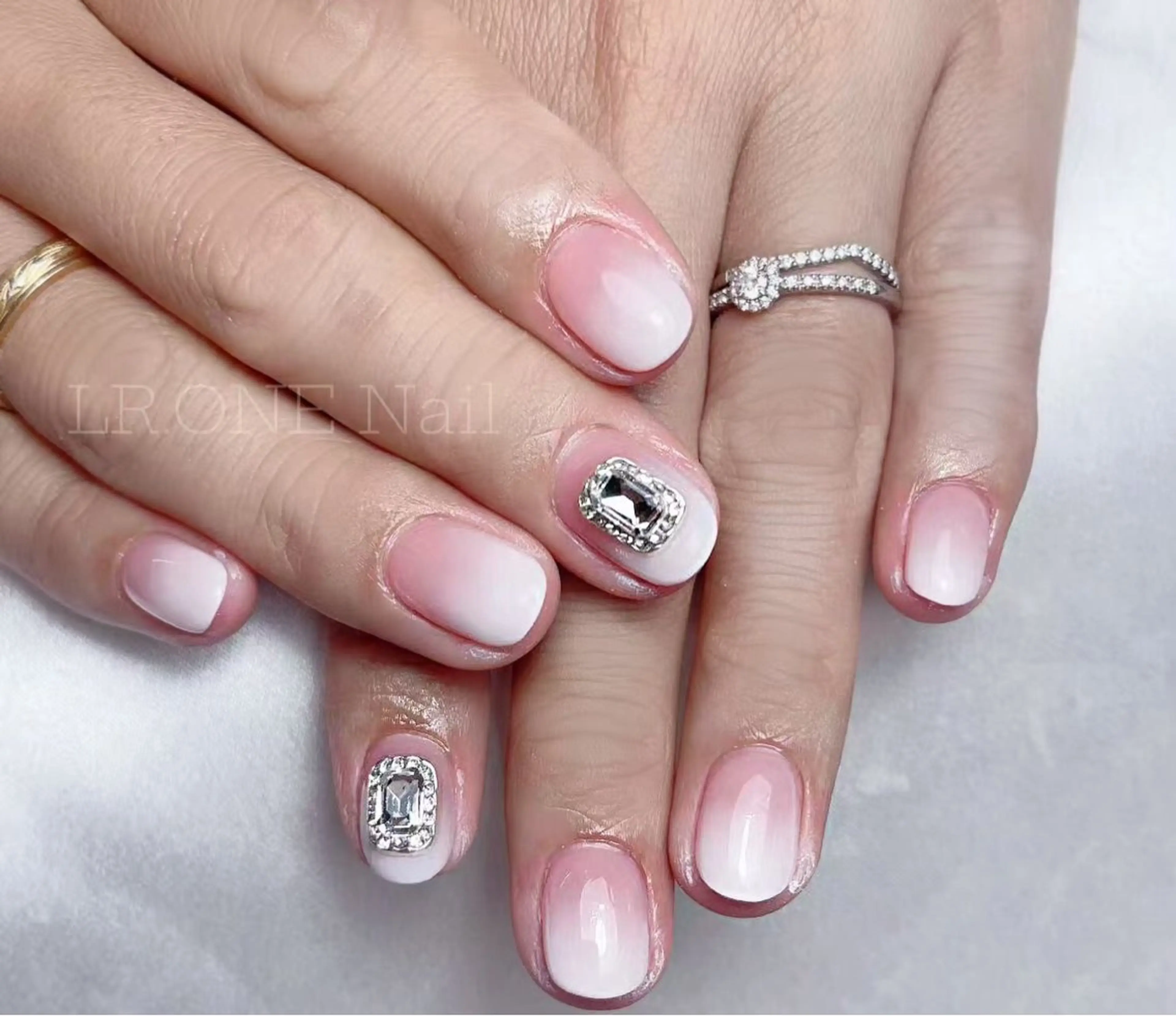 ネイル LR.ONE ヨウのネイルデザイン