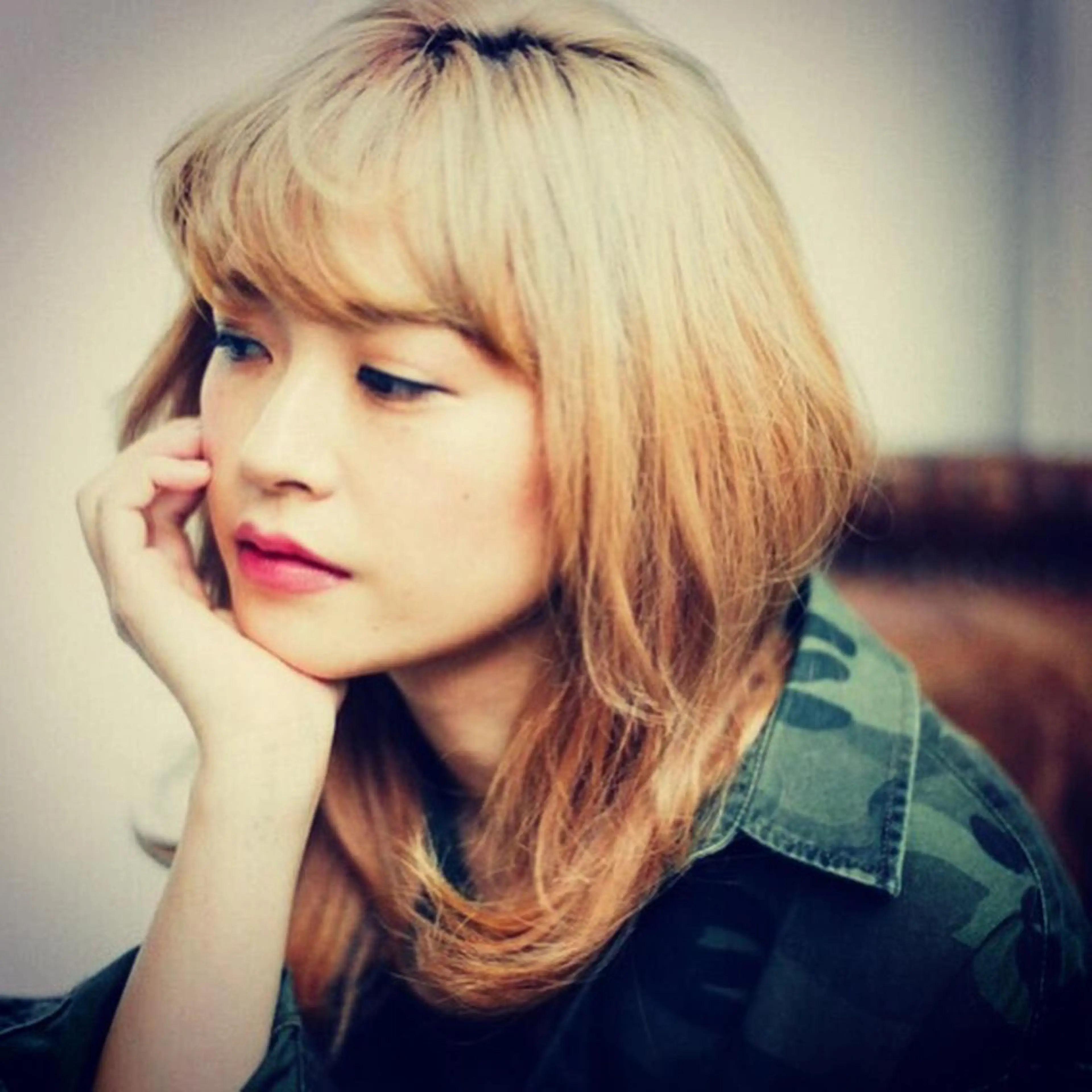 セミロング 【デザイナー】田中 美生のヘアスタイル