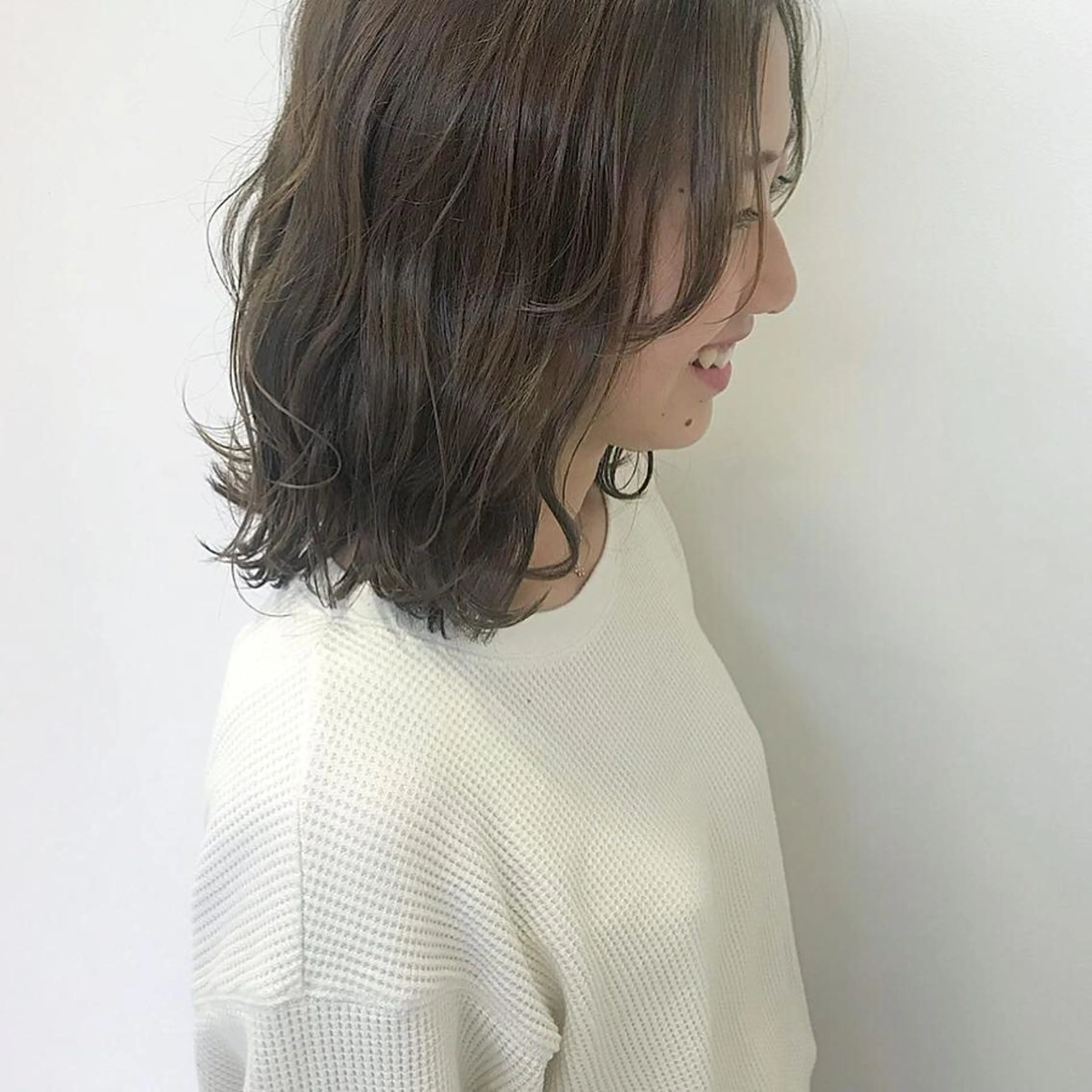 ミディアム riho/ブリーチ/ デザインカラー/辻堂のヘアスタイル