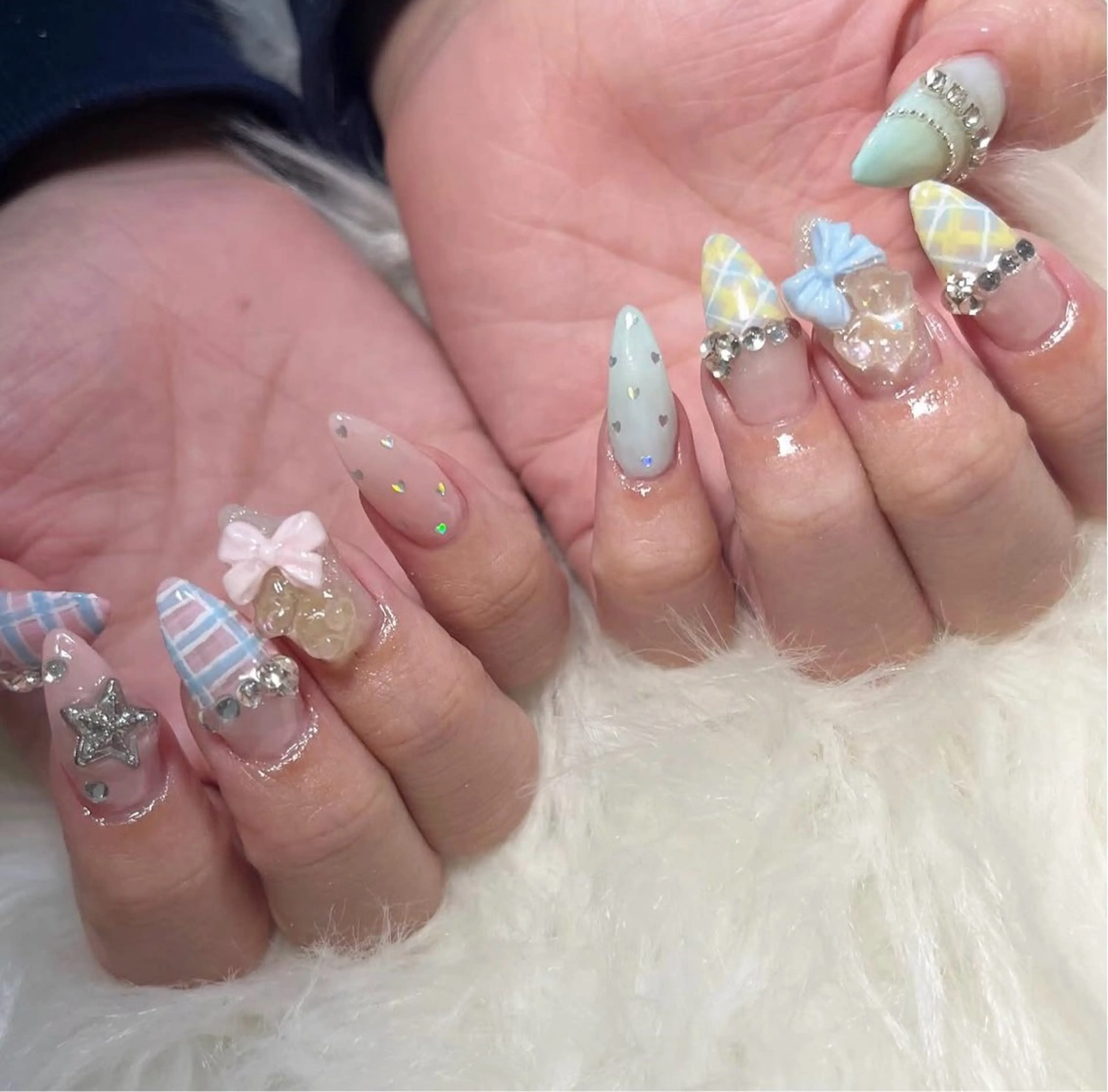 ネイル ハンドネイル Rureri .のネイルデザイン