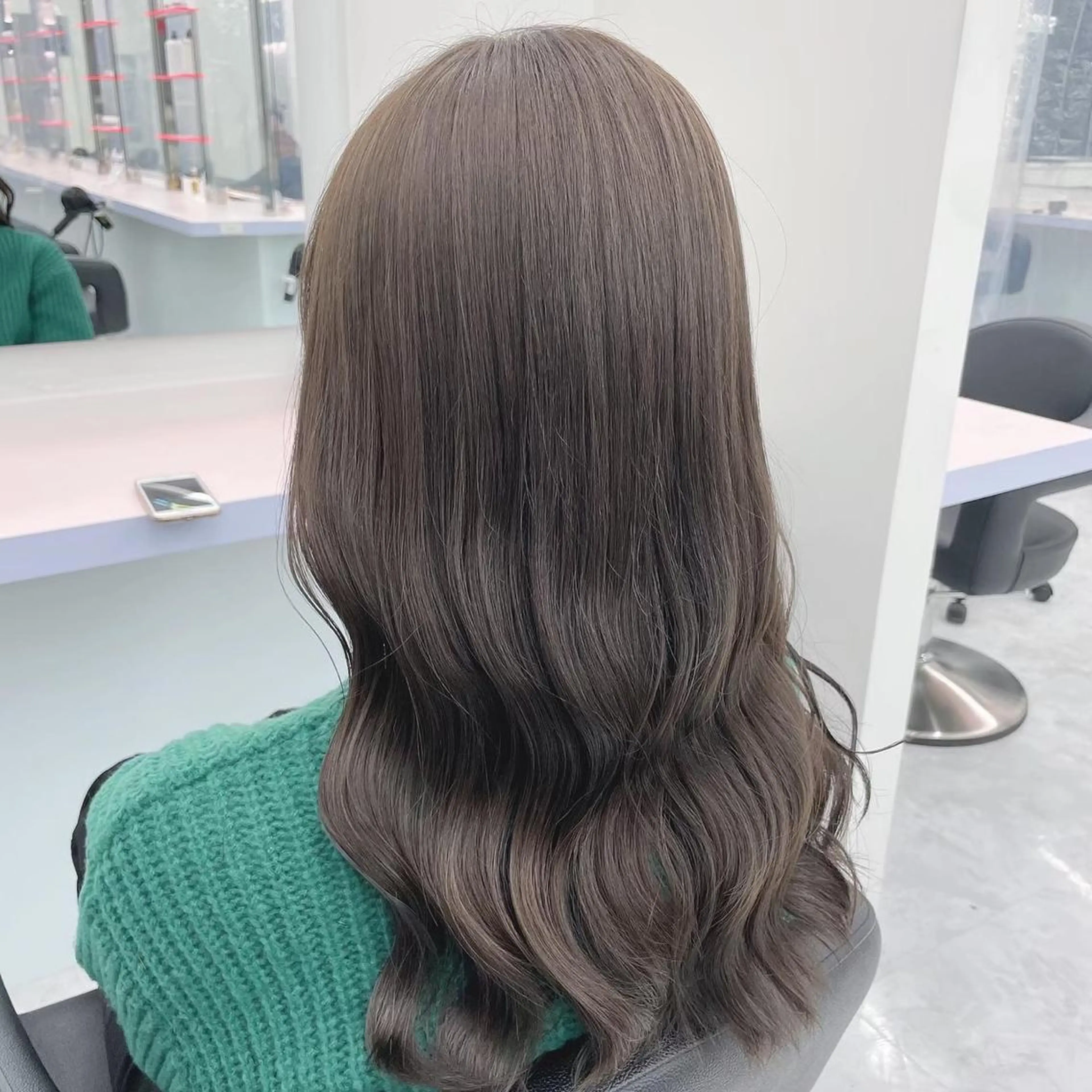 セミロング カラー レイヤー×透明感カラ ーHAYATOのヘアスタイル