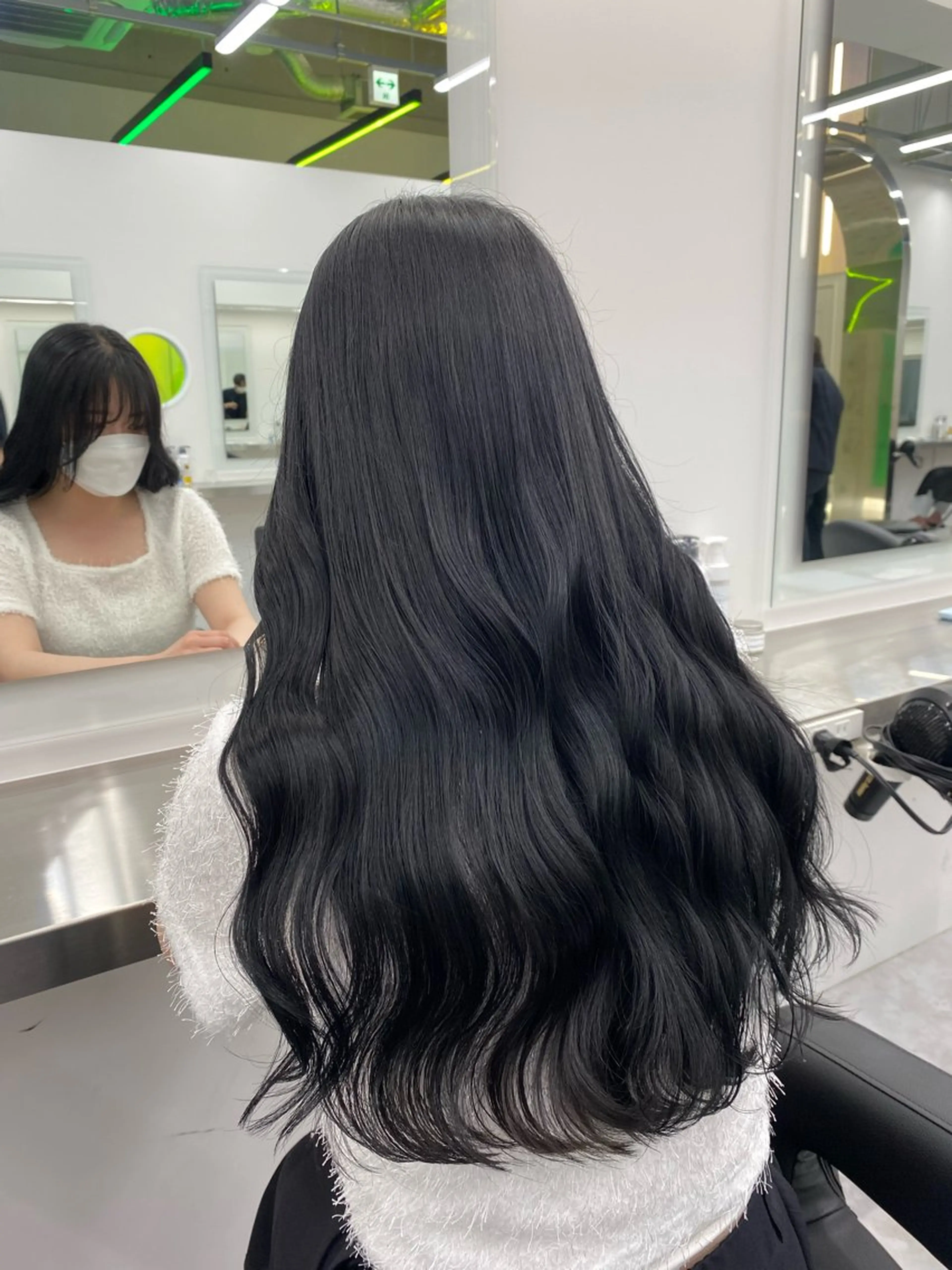 ロング カラー 透明感カラー ダークグレー 髪質改善 トリートメント カット ヘアカラー トリートメント ヘアセット 韓流メンズカット パーマ/KOTAのヘアスタイル