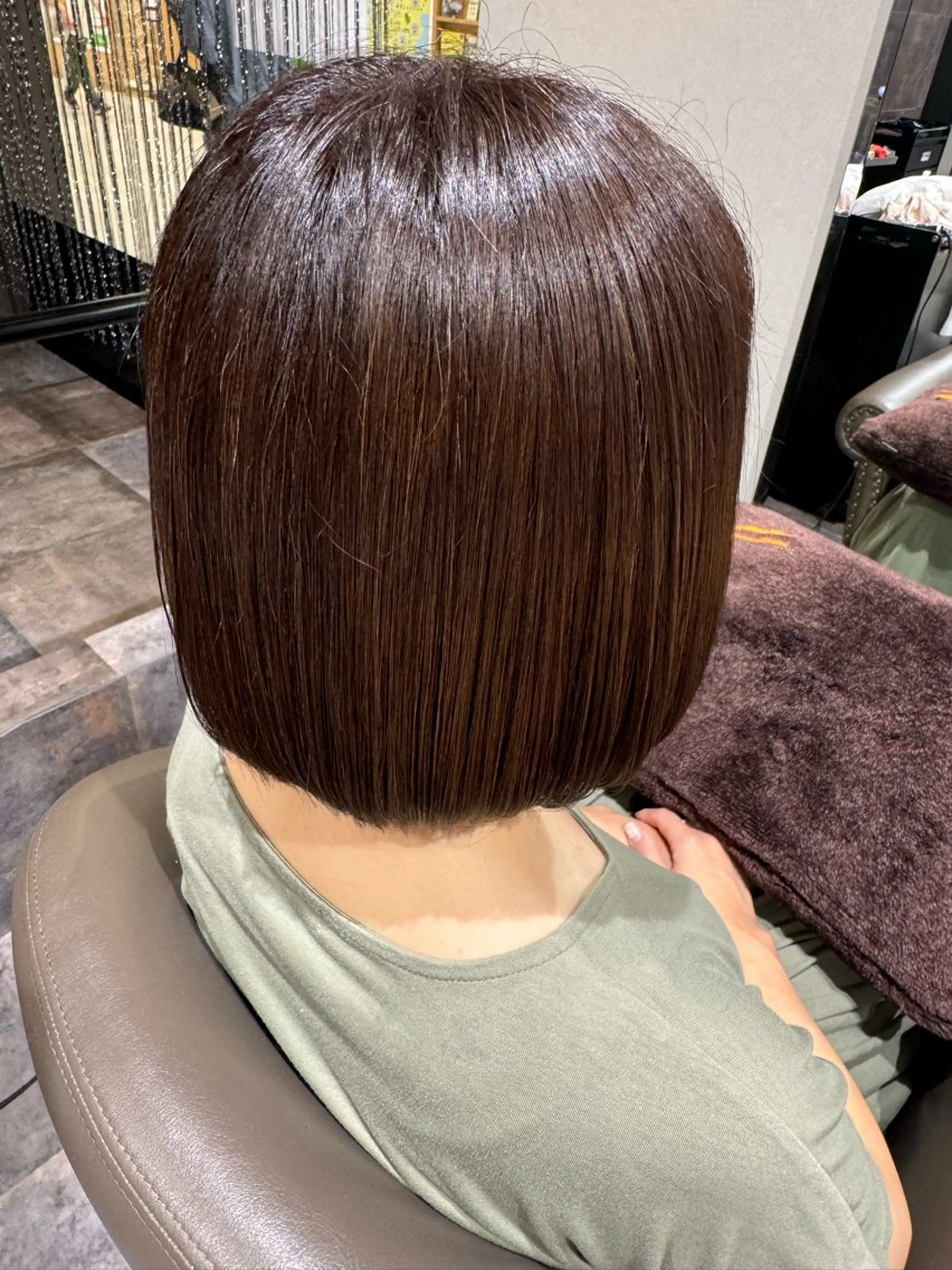 ショート 岡村 真琴のヘアスタイル