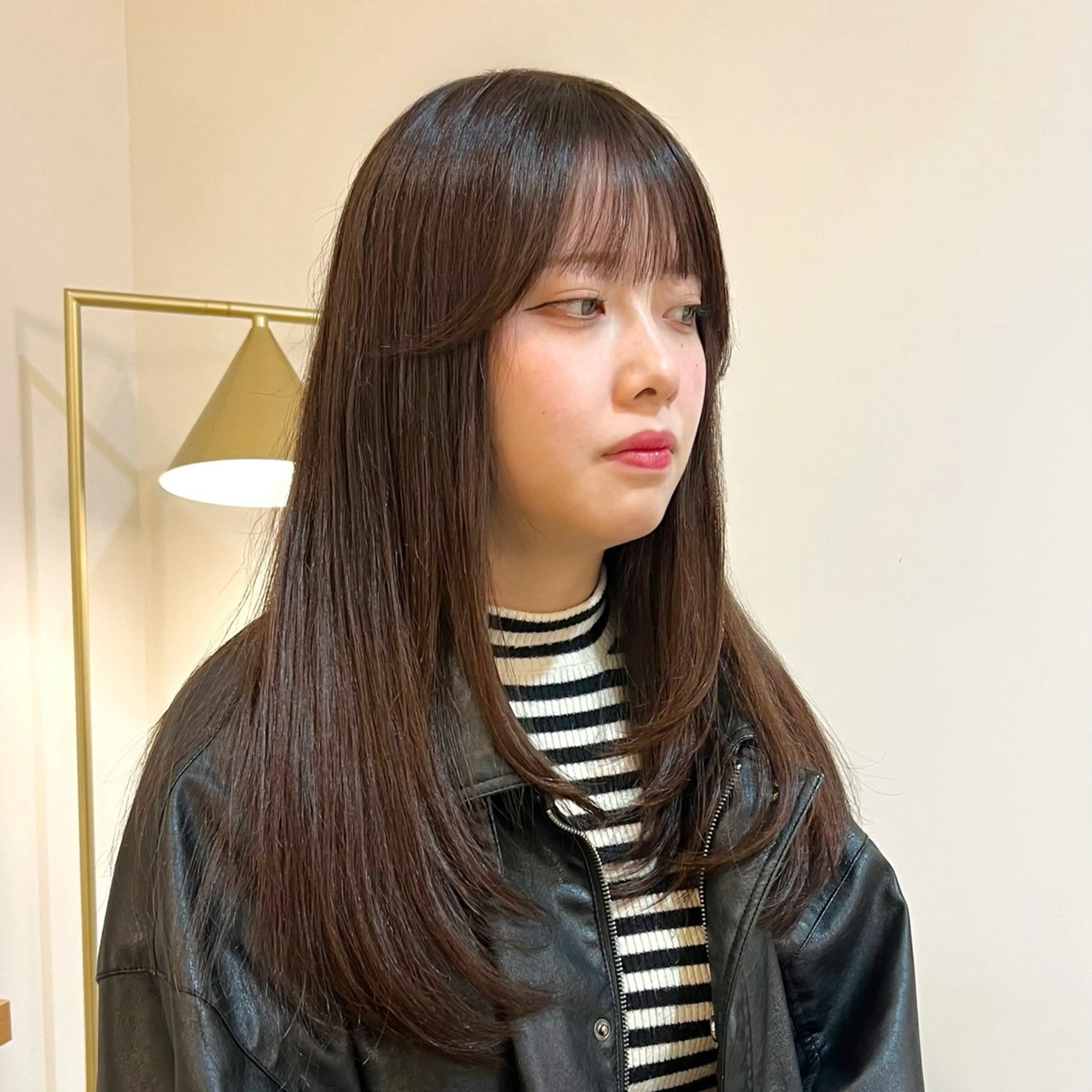 セミロング カラー ベージュカラー ブリーチ ブラウンカラー 透明感カラー ダブルカラー ヘアカラー 艶カラー/透明感 /ヒグチアオイのヘアスタイル