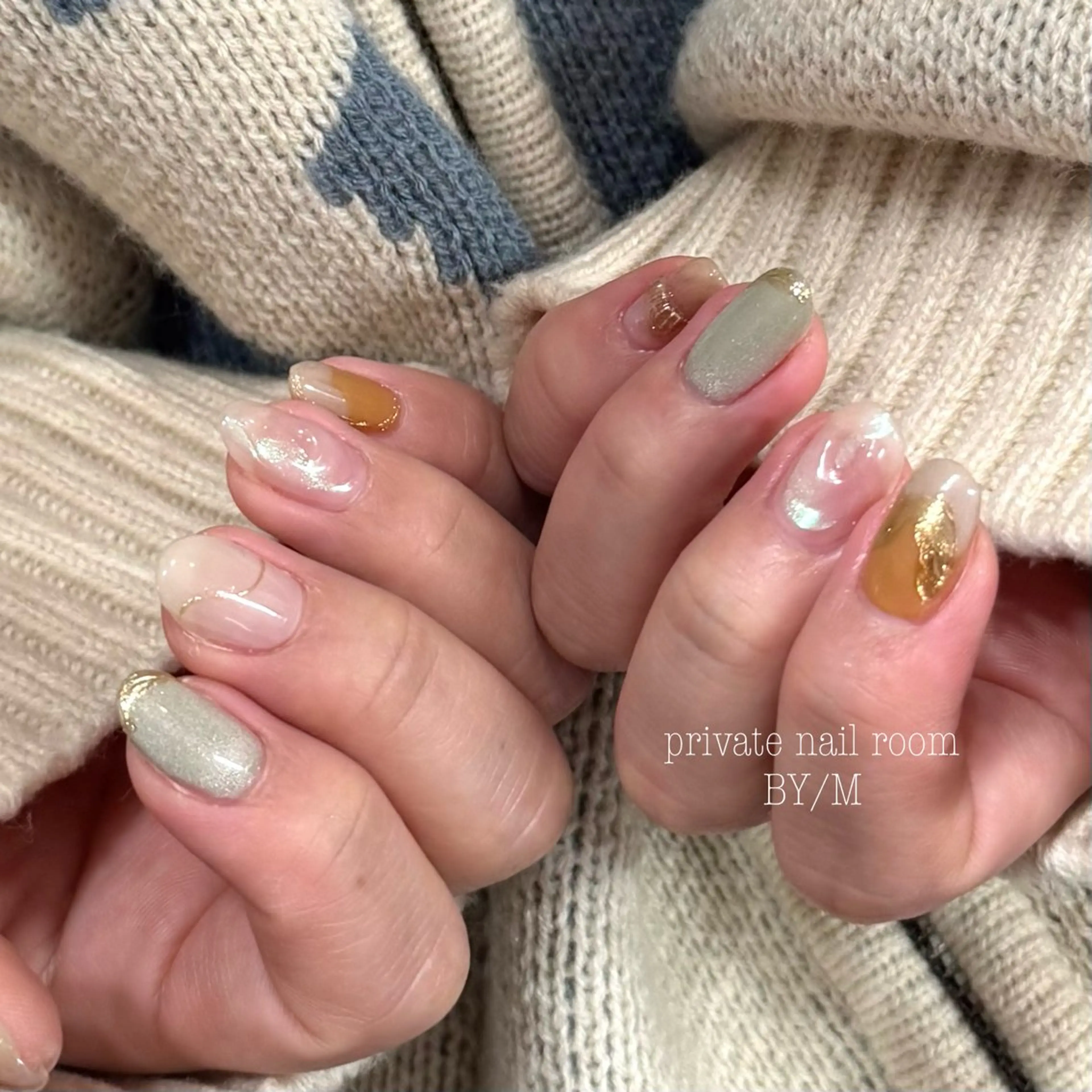 ネイル オーロラネイル 持ち込み ニュアンスネイル 春ネイル ハンドネイル BY / Mのネイルデザイン